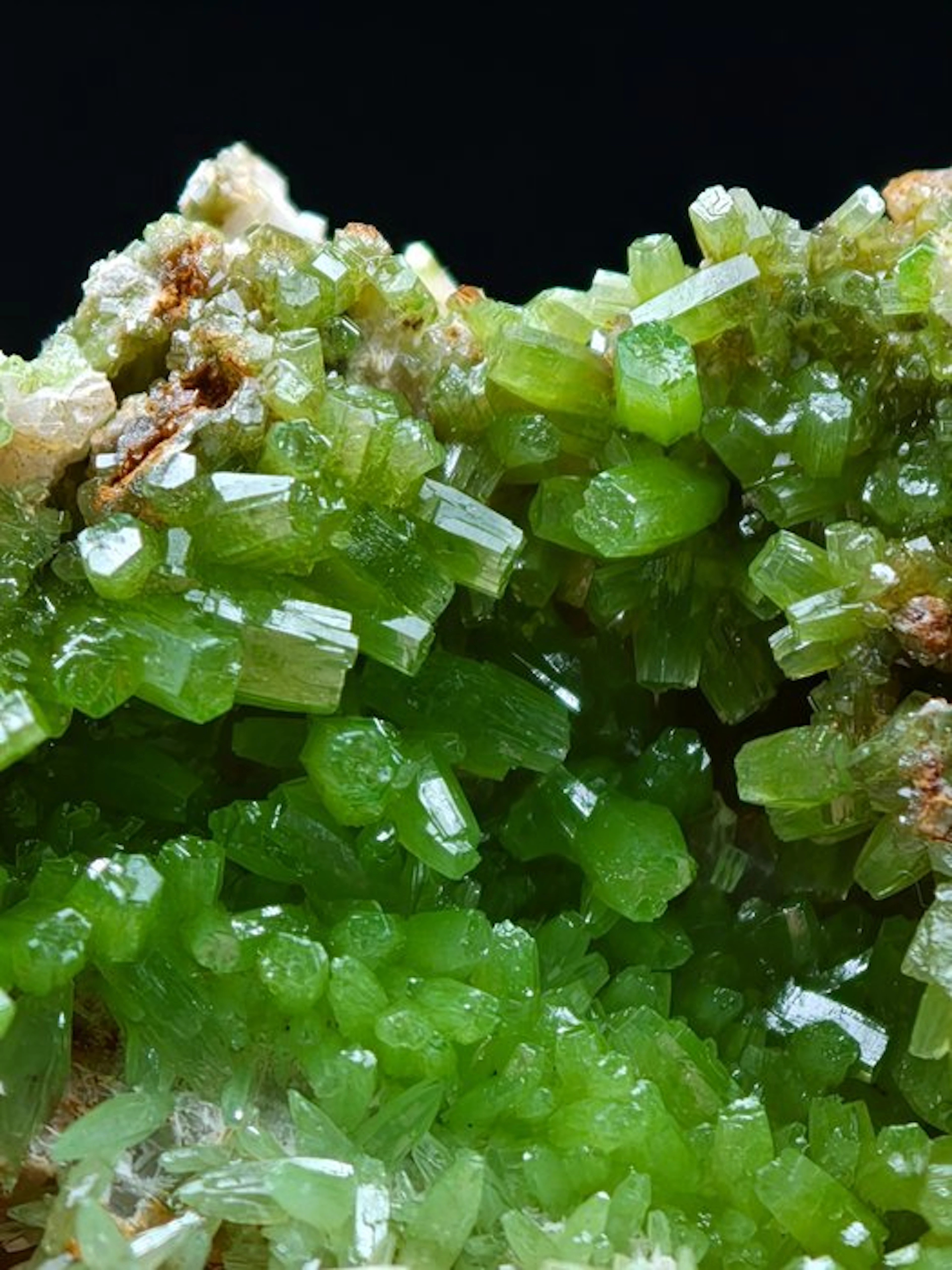 Rare fluorescent green pyromorphite Crystals on matrix...