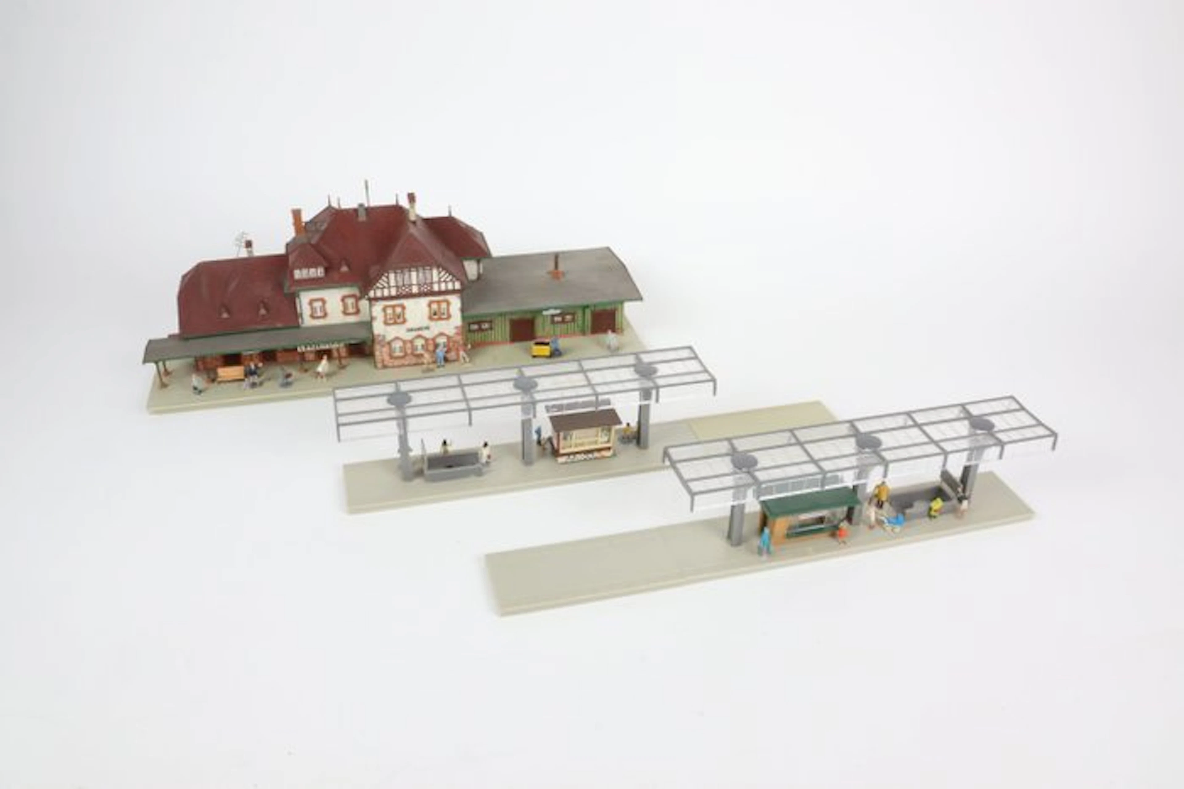 Faller H0 - Model train scenery (3) - Lenzkirch Station