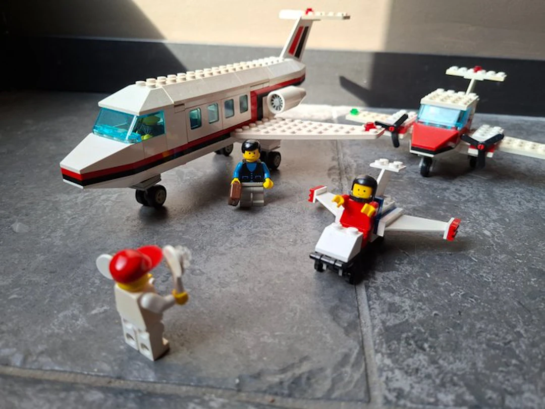 LEGO Set - Classic Town - 2884, 6368, 6687