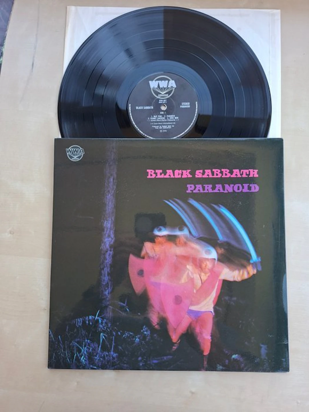 Black Sabbath, Ozzy Osbourne - Paranoid (Rare UK 1976 pressing) - LP - 1976