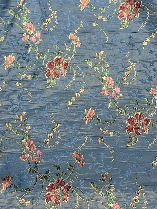 Precious silk fabric from San Leucio in pastel blue