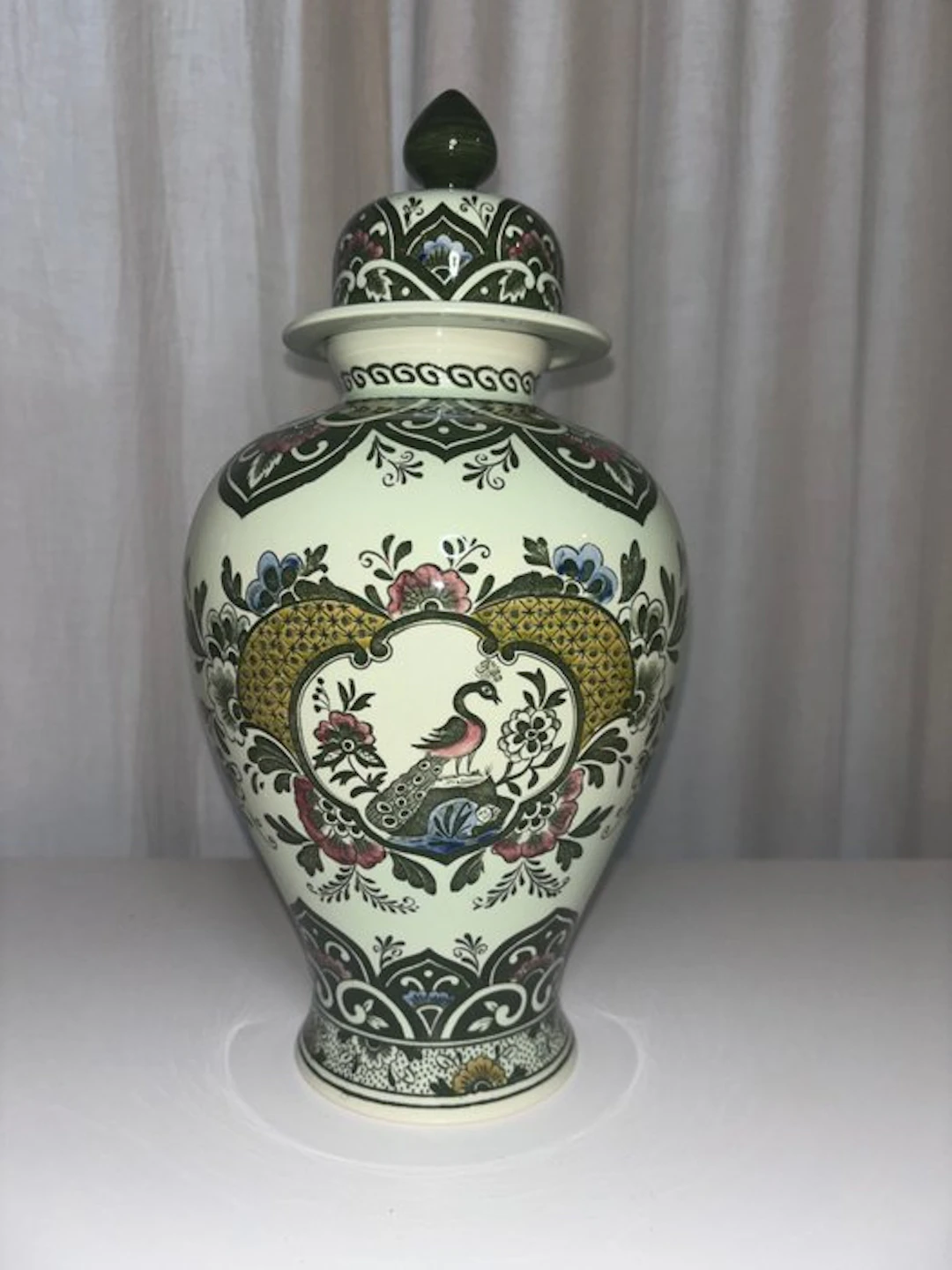 Villeroy & Boch - Vase - Porcelain - Paon Pfau hand-painted