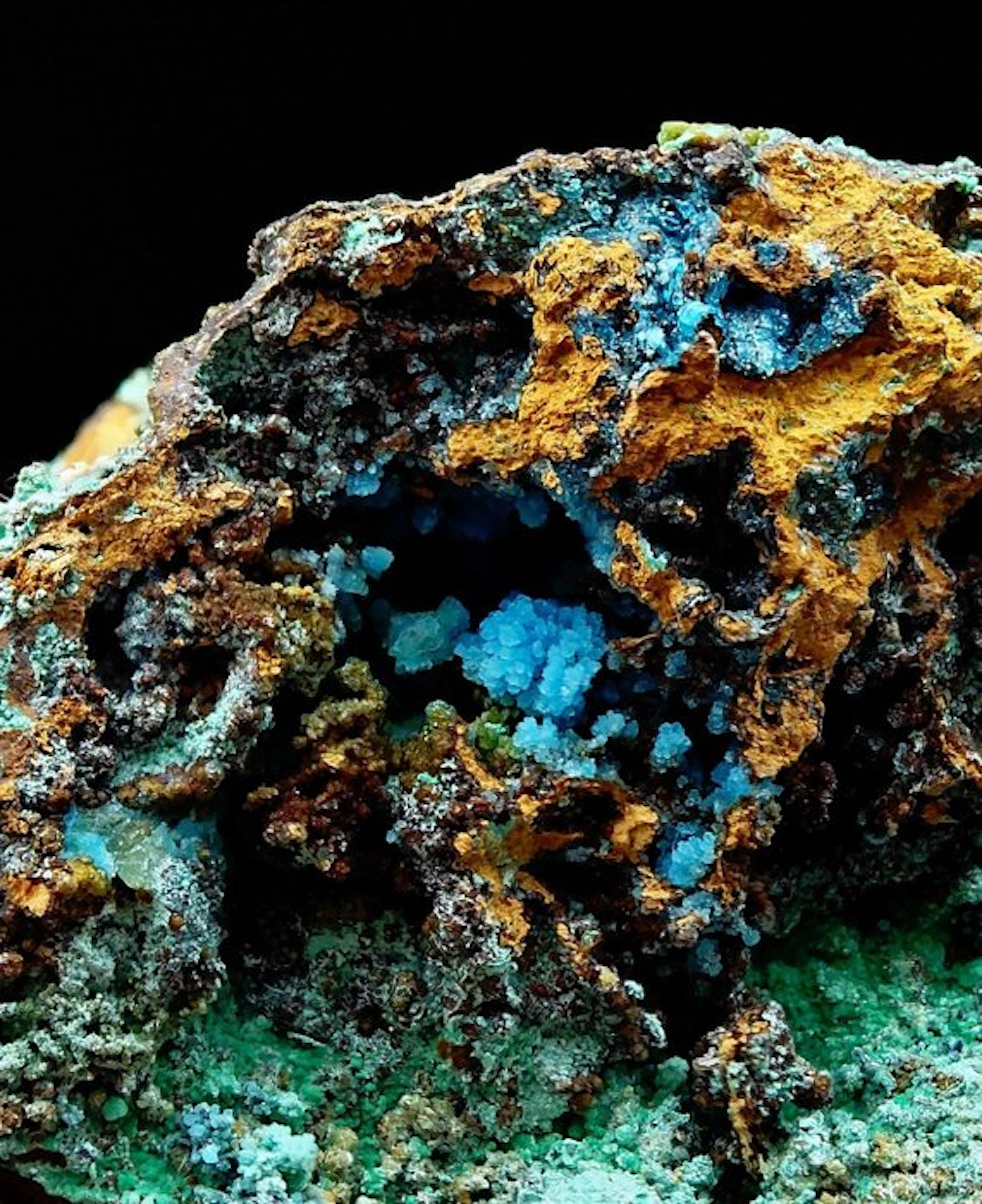 Rare blue allophane with green malachite