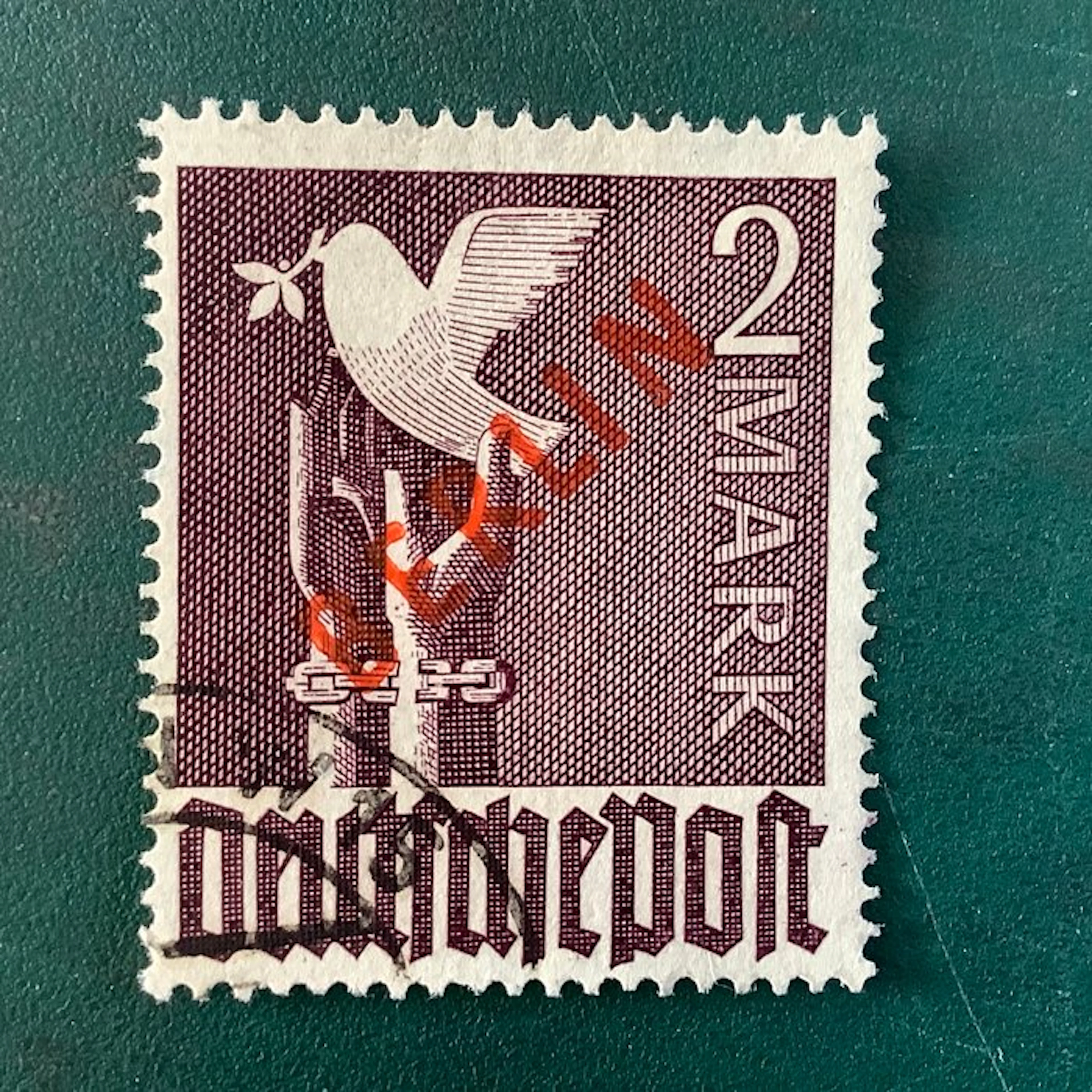 Berlin 1949 - 2 Mark red overprint with plate error thin N - Michel 33 Ii