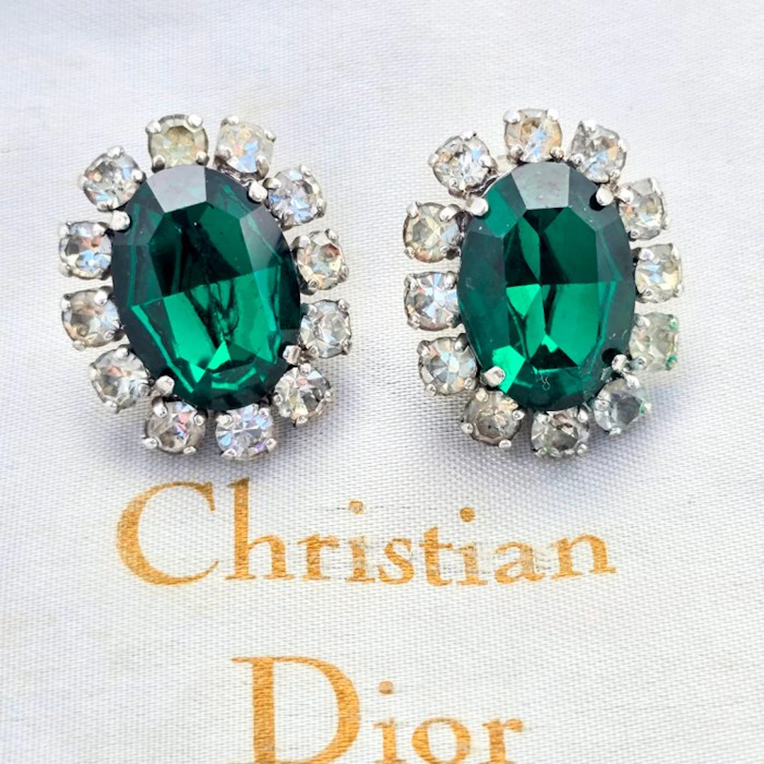 Christian Dior - 1966 Diamond cut crystals - Earrings - Emerald