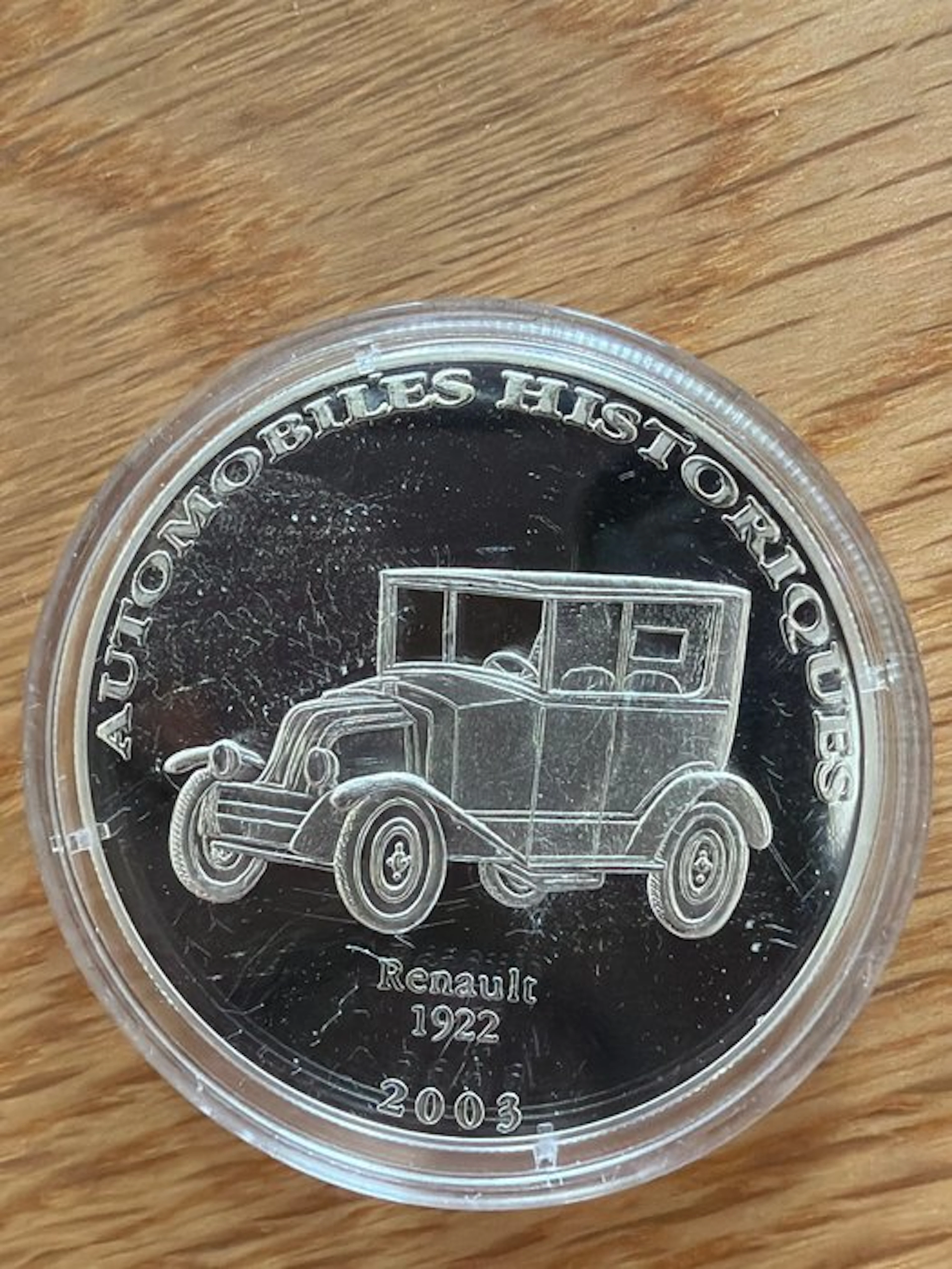 Congo. 10 Francs 2002 Renault - 26g (.999) (No reserve price)