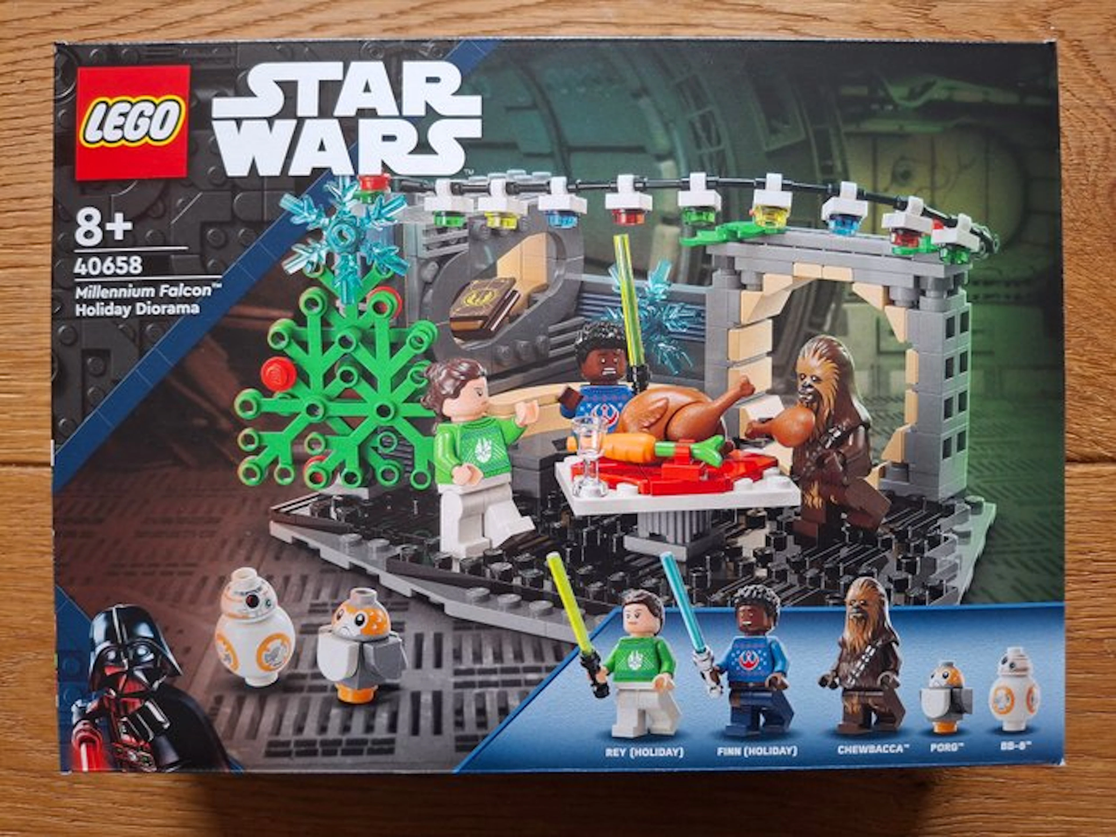 LEGO Set - 40658 - Star Wars - Millennium Falcon Holiday Diorama