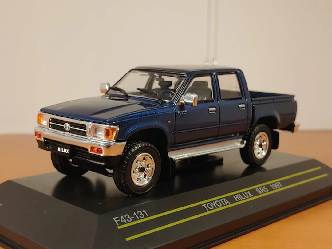 First 43 1:43 - Model van - Toyota Hilux SR5 Pick-up Dubbele cabine - 1997