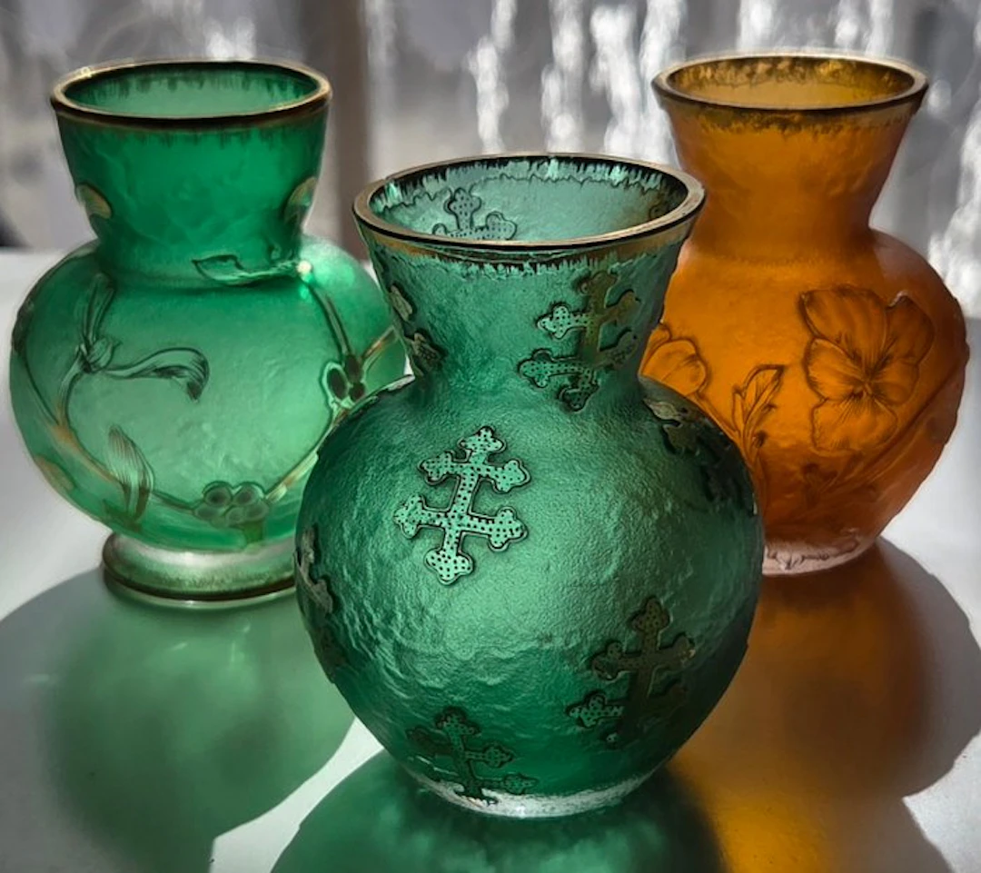 Daum Frères - Vase (3) - Glass - 3 Art Nouveau Vases