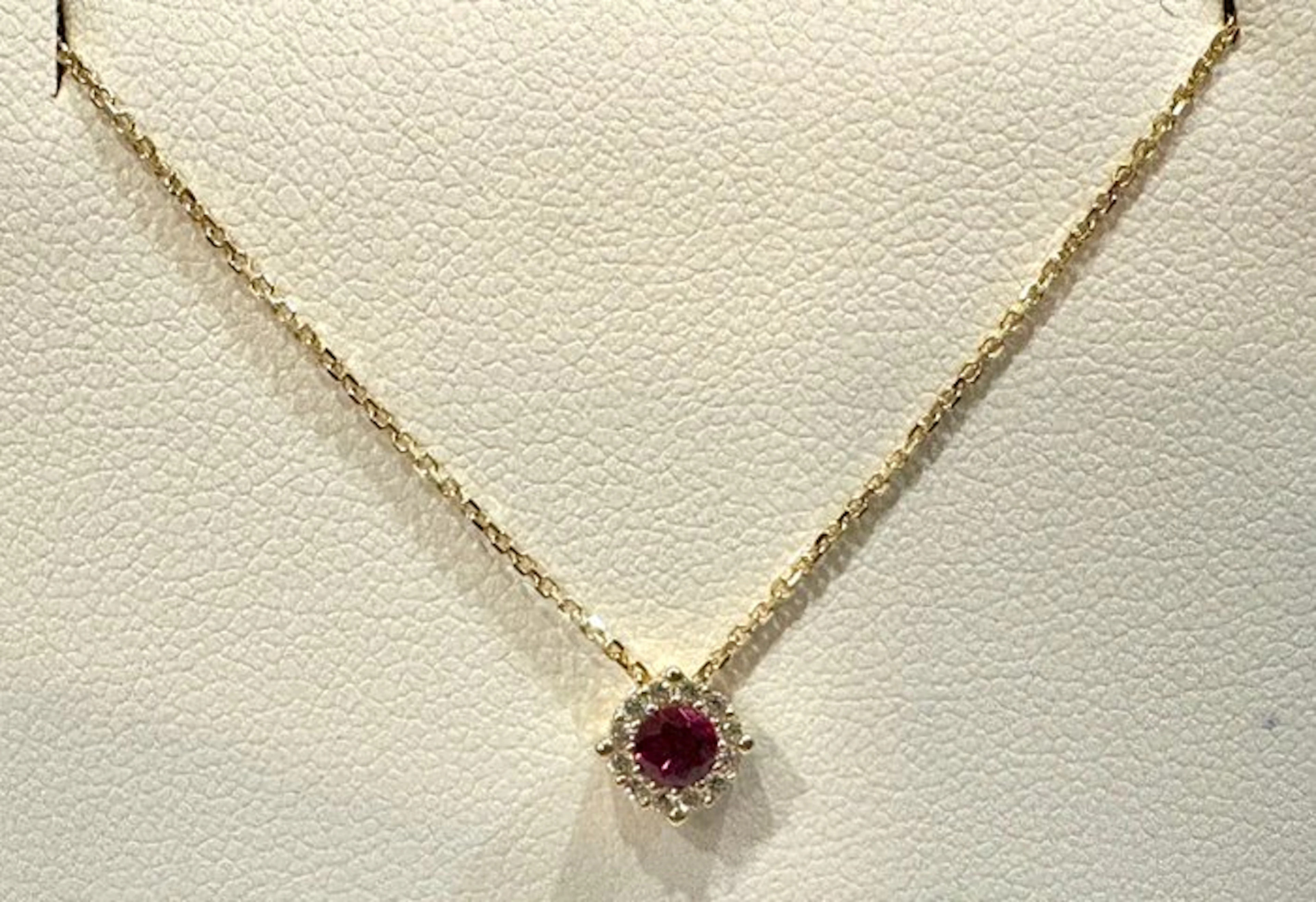 No reserve price - Necklace - 9 kt. Yellow gold - 0.30ct. tw. Ruby - Beryl