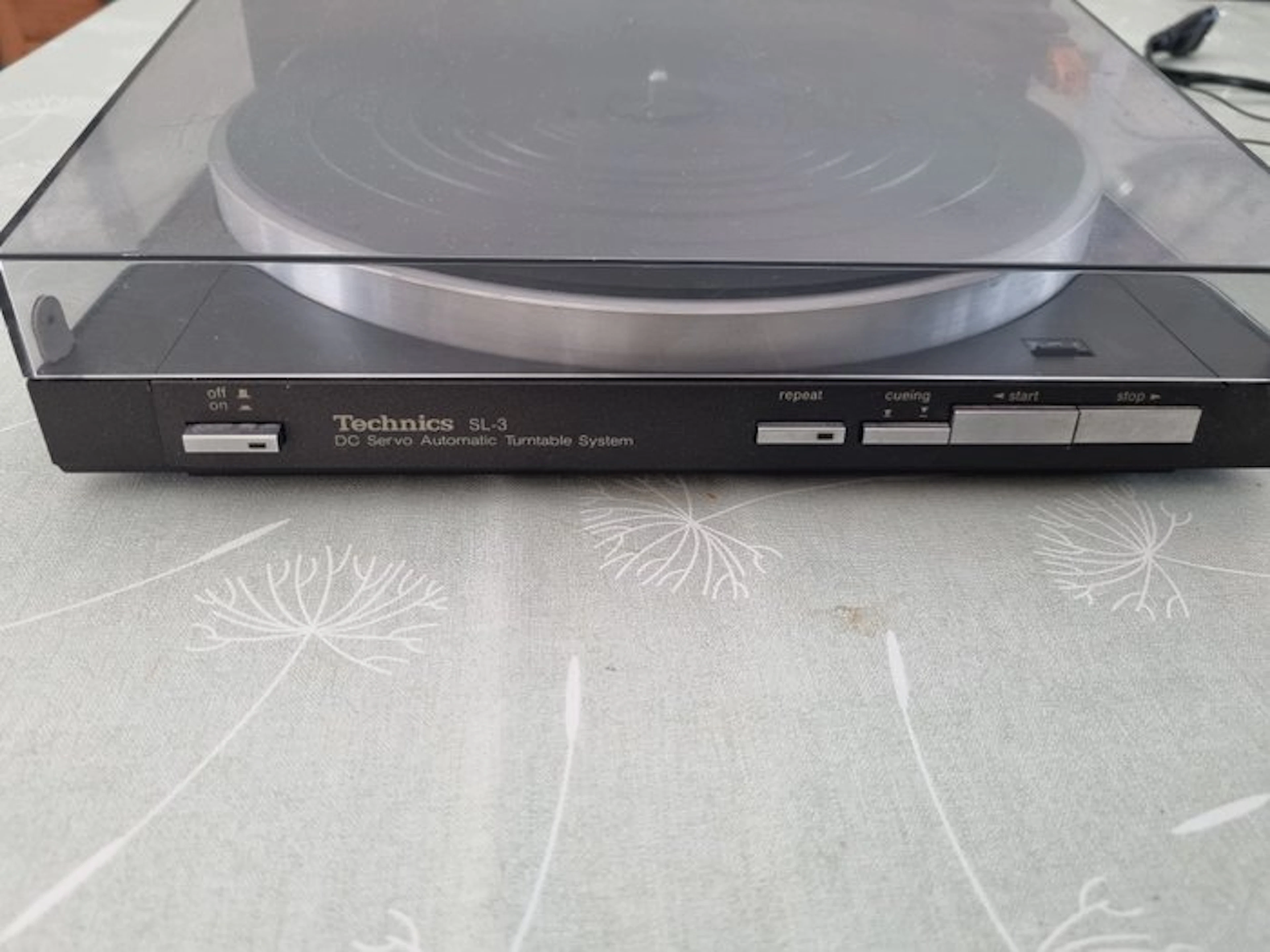 Technics - SL-3 Fully Automatic Linear-Tracking Belt-Drive Stereo Turntable