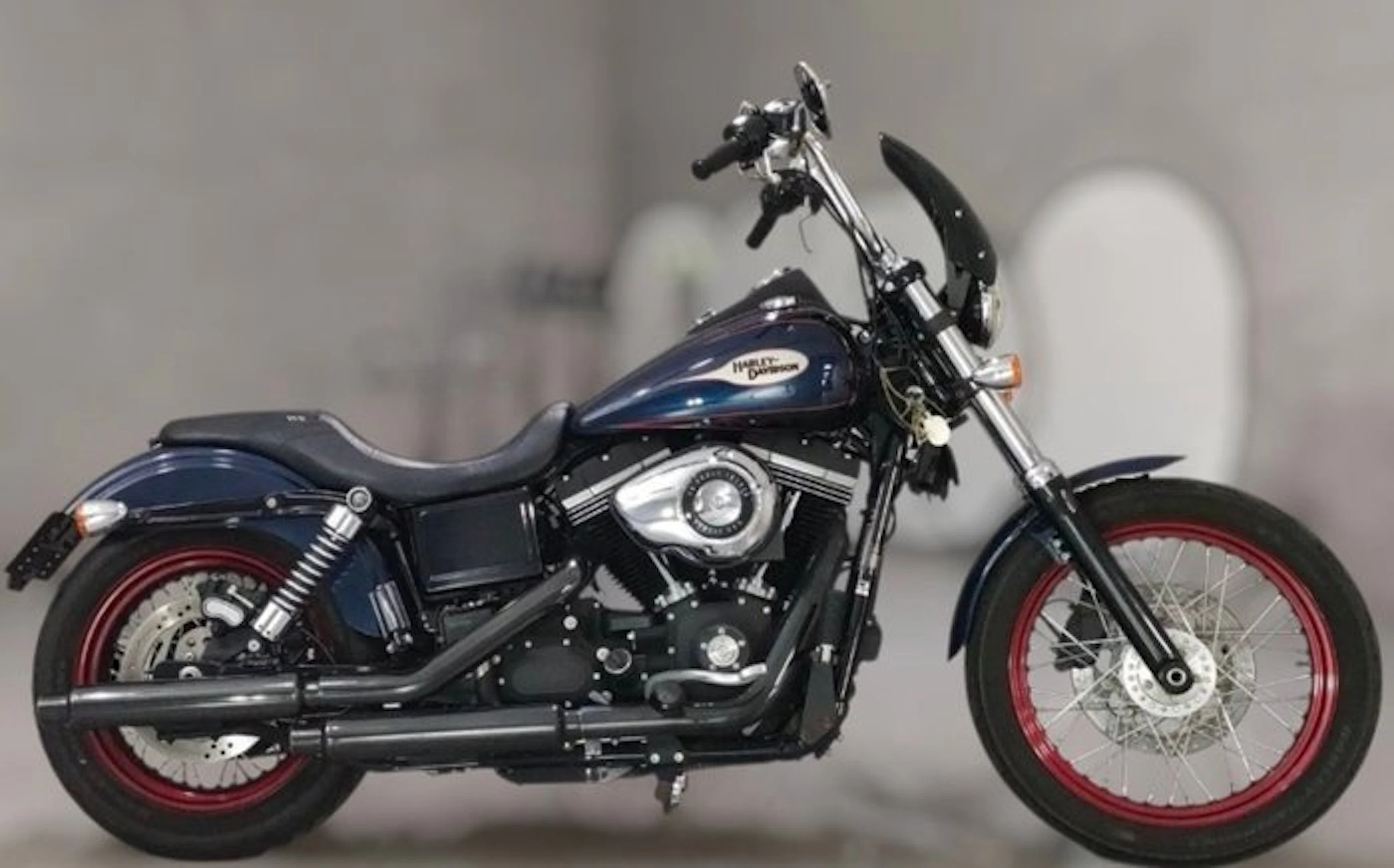 Harley-Davidson - FXDBA - Dyna Street Bob - Limited Edition - 1580 cc - 2013