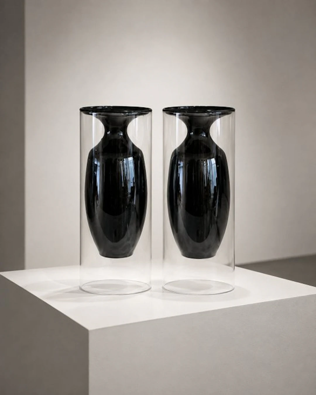 Vase (2) - Glass - Sculptural design