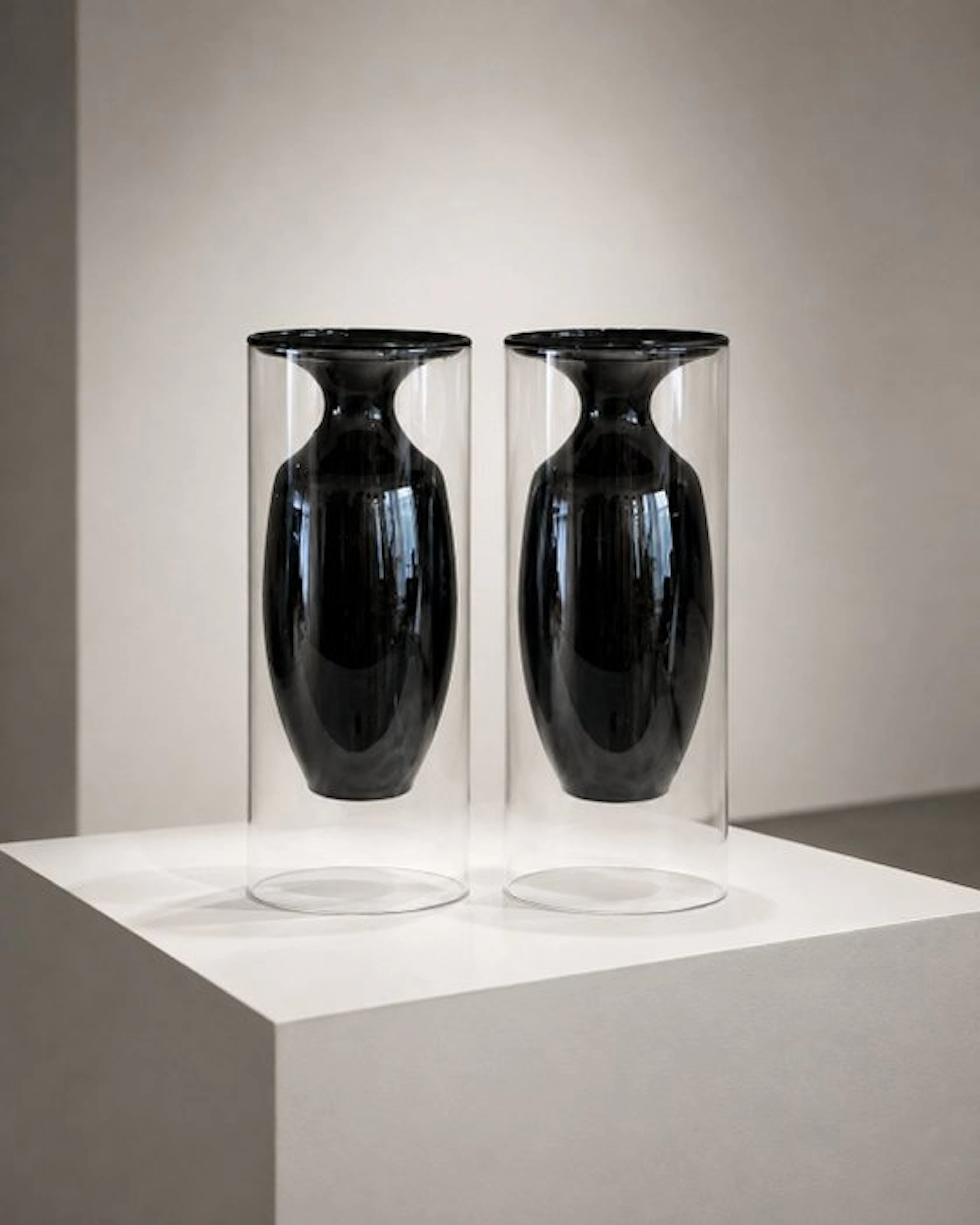 Vase (2) - Glass - Sculptural design
