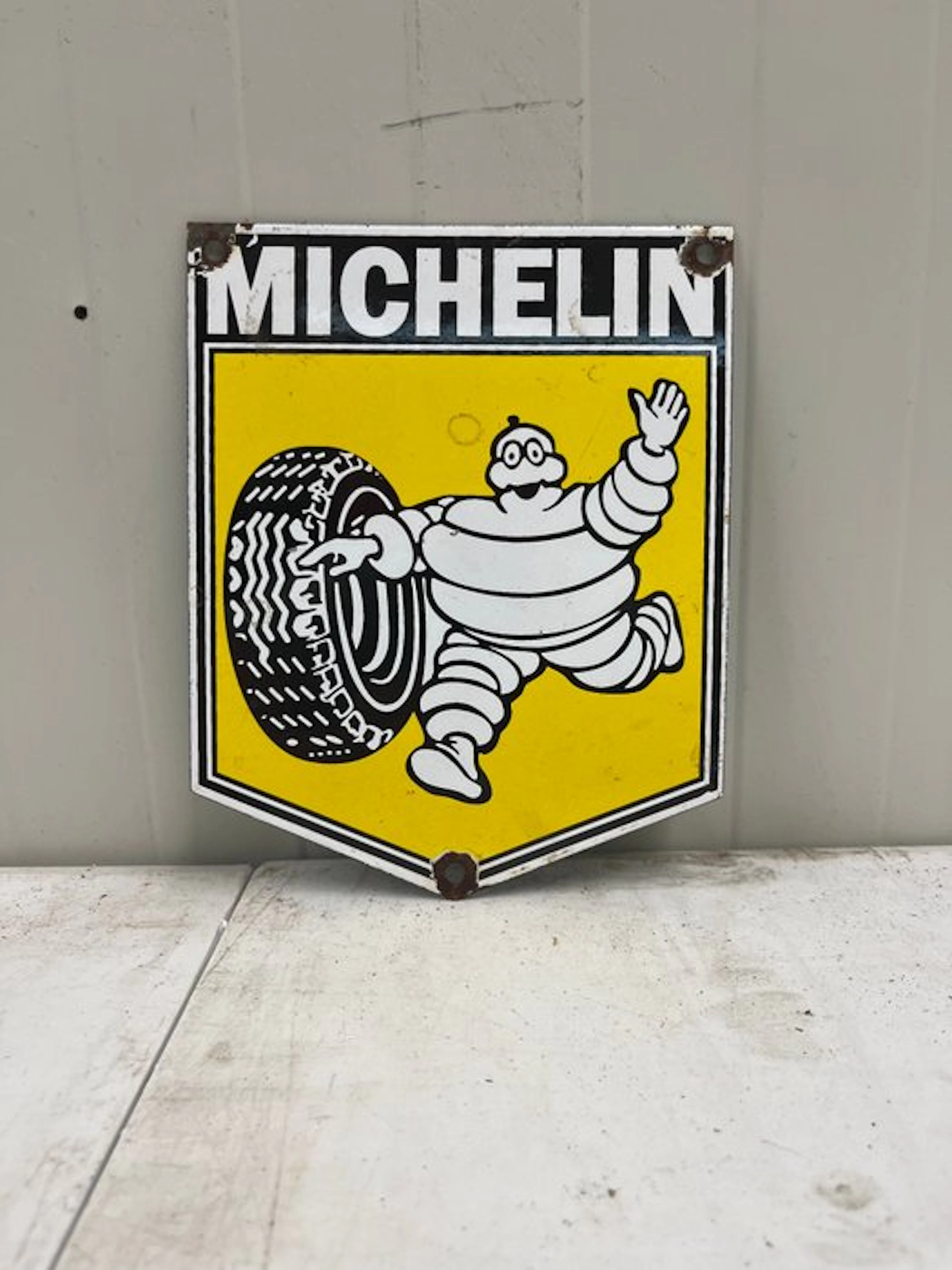 Vintage Michelin advertising sign – Bibendum