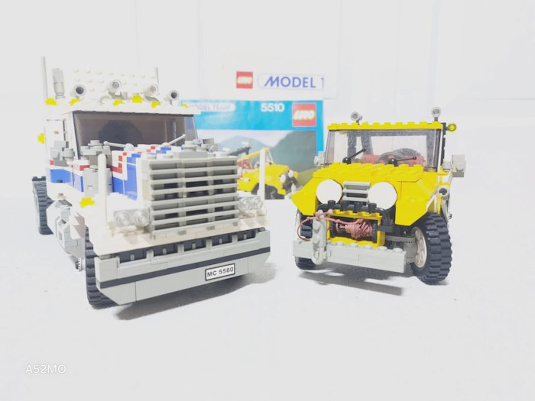 LEGO Set - Model Team - 5510,5580 Off-Road auto 4x4 & Highway Rig