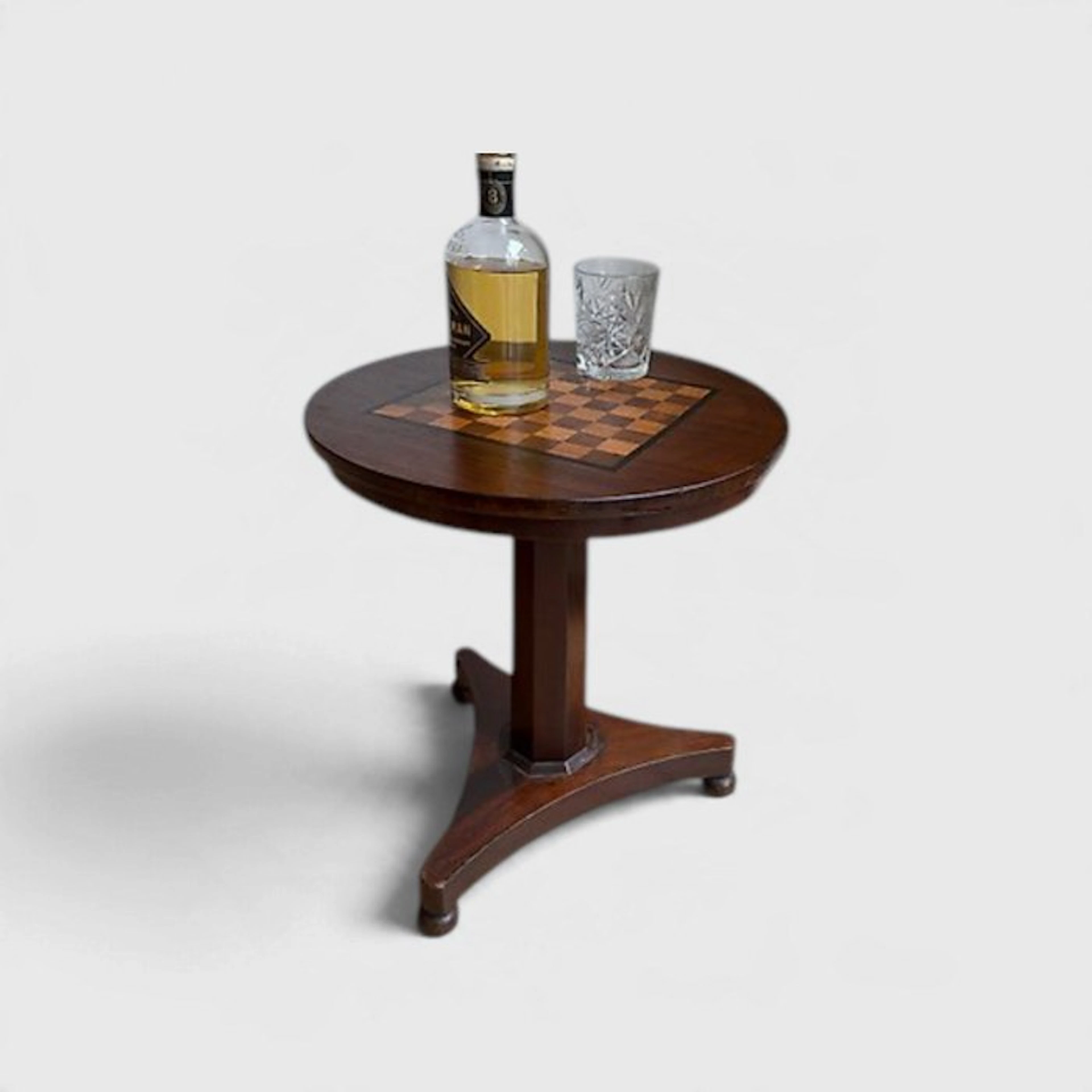 Chess table - Wood - Drinks