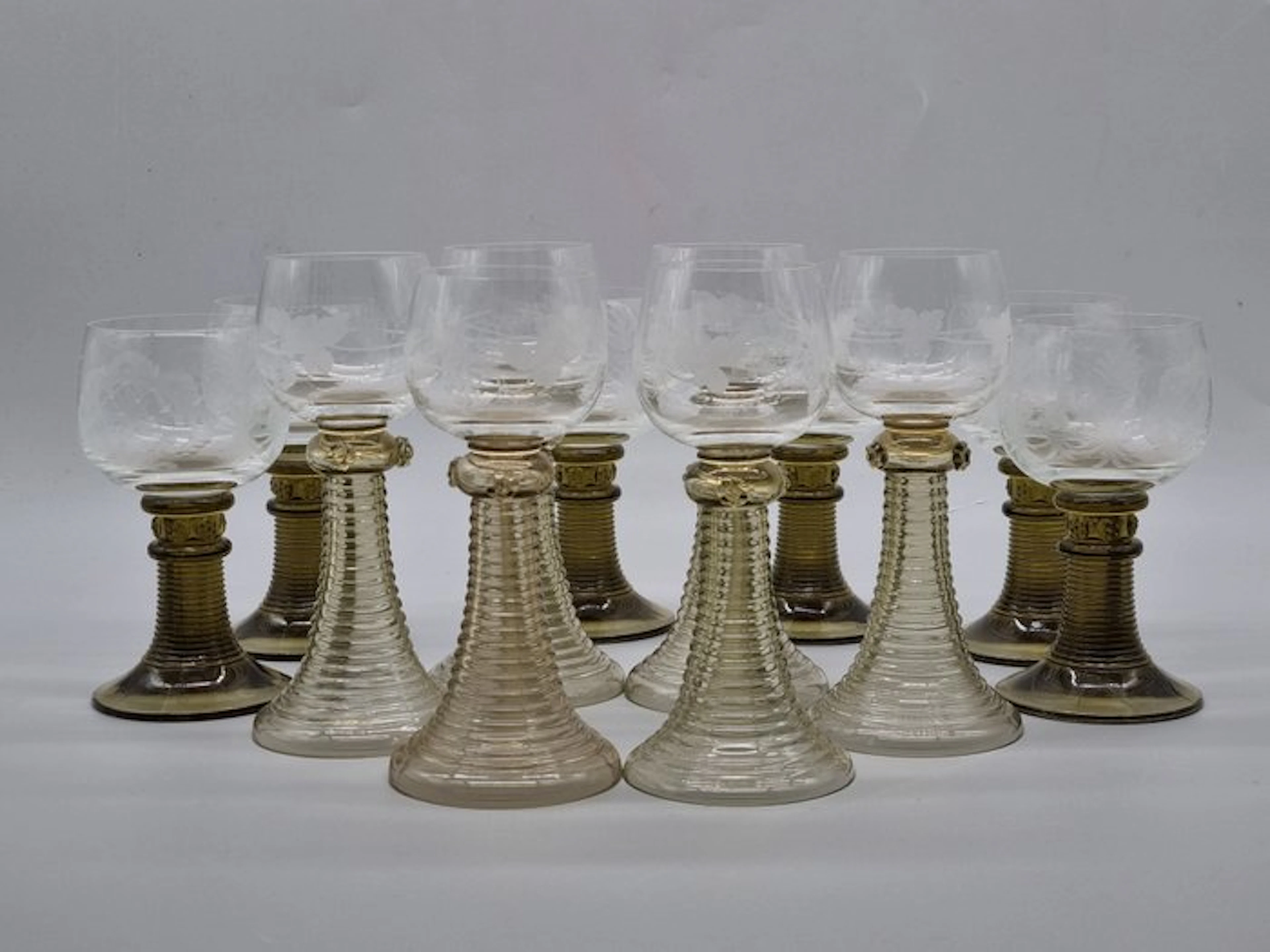 12 Römer Weingläser Set – Geschliffenes Kristallglas Grüner Fuß - Jar - Crystal