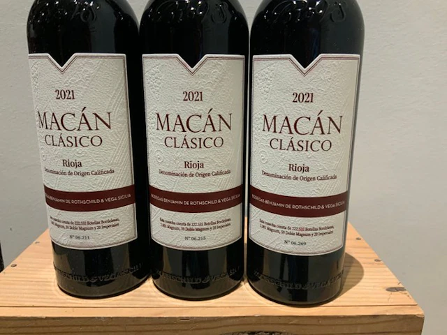 2021 Bodegas Benjamín de Rothschild & Vega Sicilia
