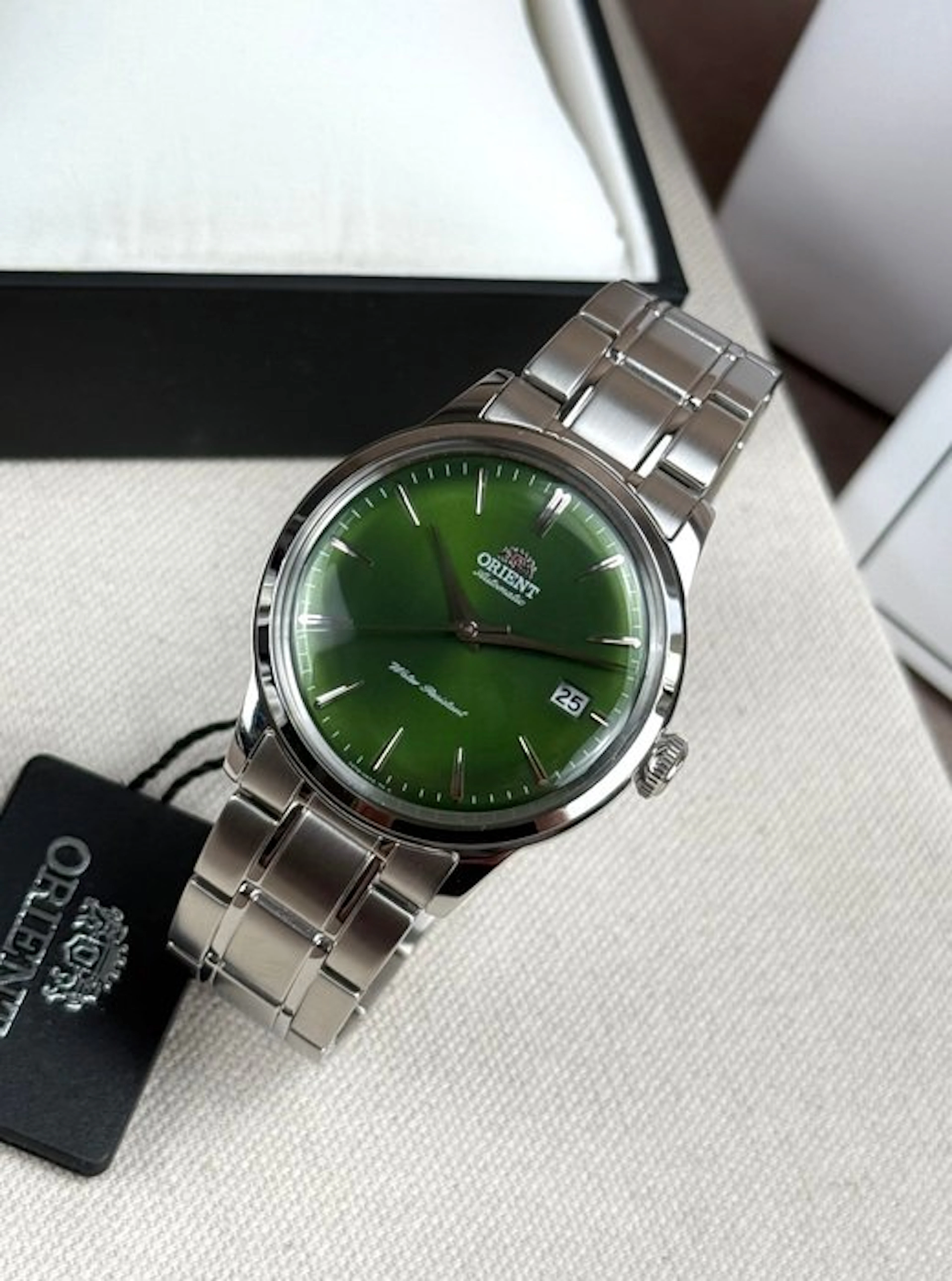 Orient - Bambino Date Automatic Green - No reserve price...