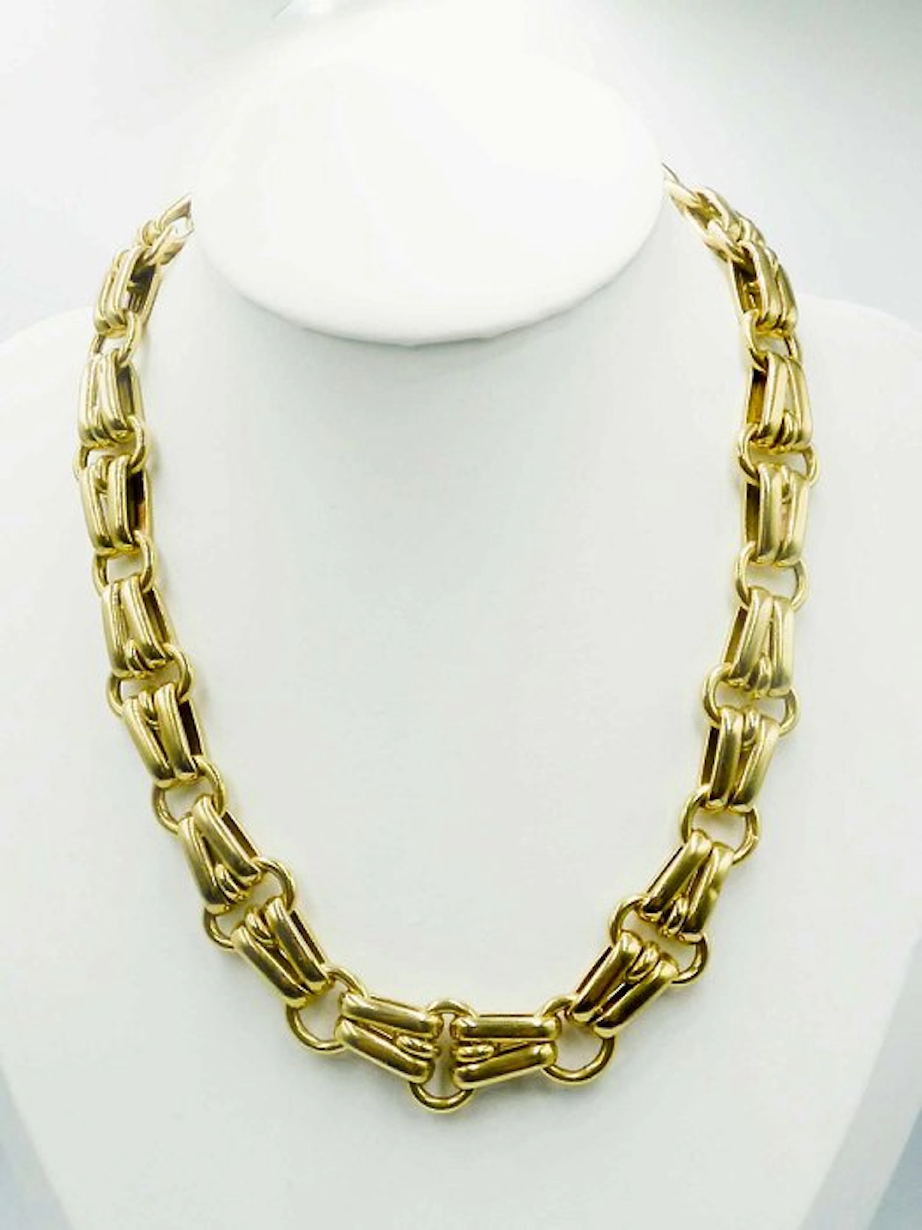 Necklace - 18 kt. Yellow gold Sapphire