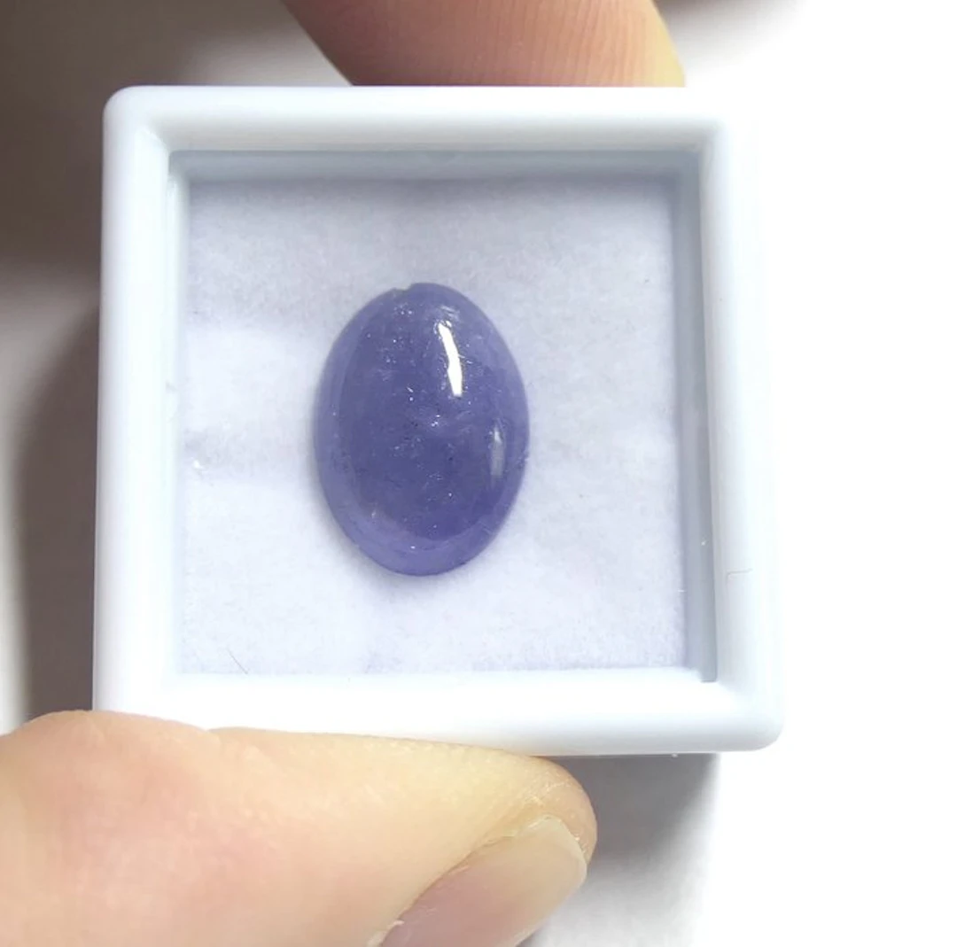 100% natural Tanzanite Cabochon- 1.12 g