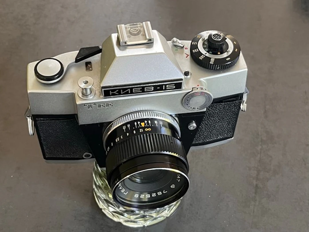 Arsenal Kiev-15 TEE + Helios-81 2/50mm | Single lens reflex camera (SLR)