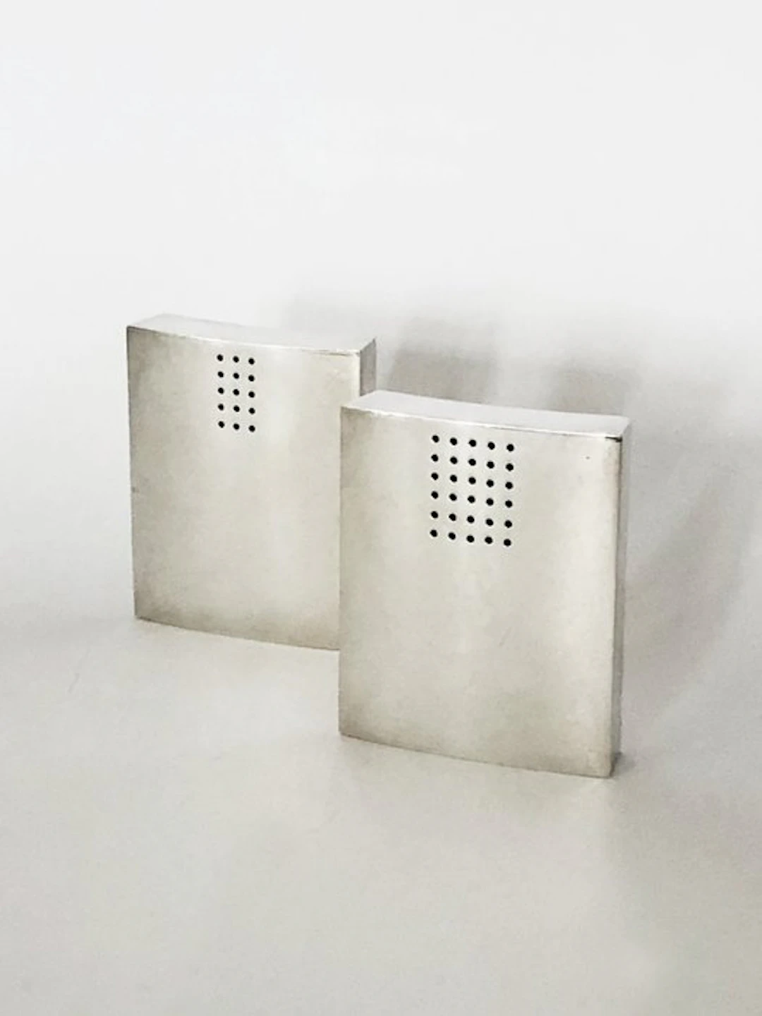 Algorithme - Martine Bedin - Salt and pepper shakers (2) - Silverplated