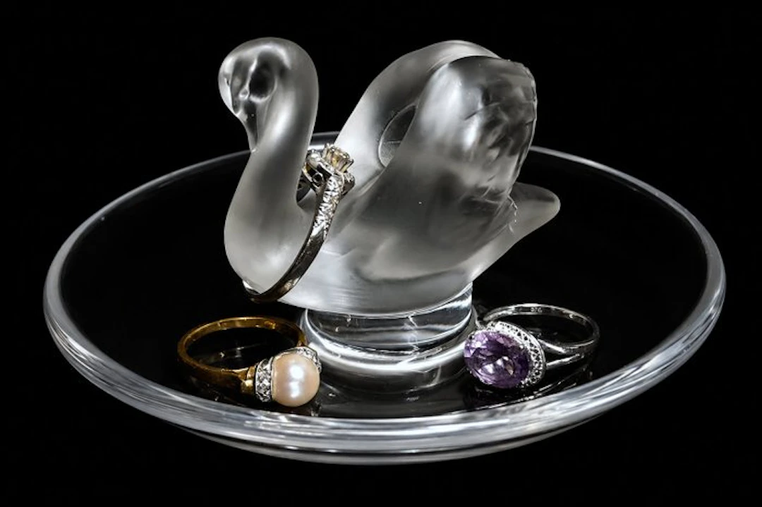 Lalique - Jewellery box - Swan - Crystal - Baguier swan