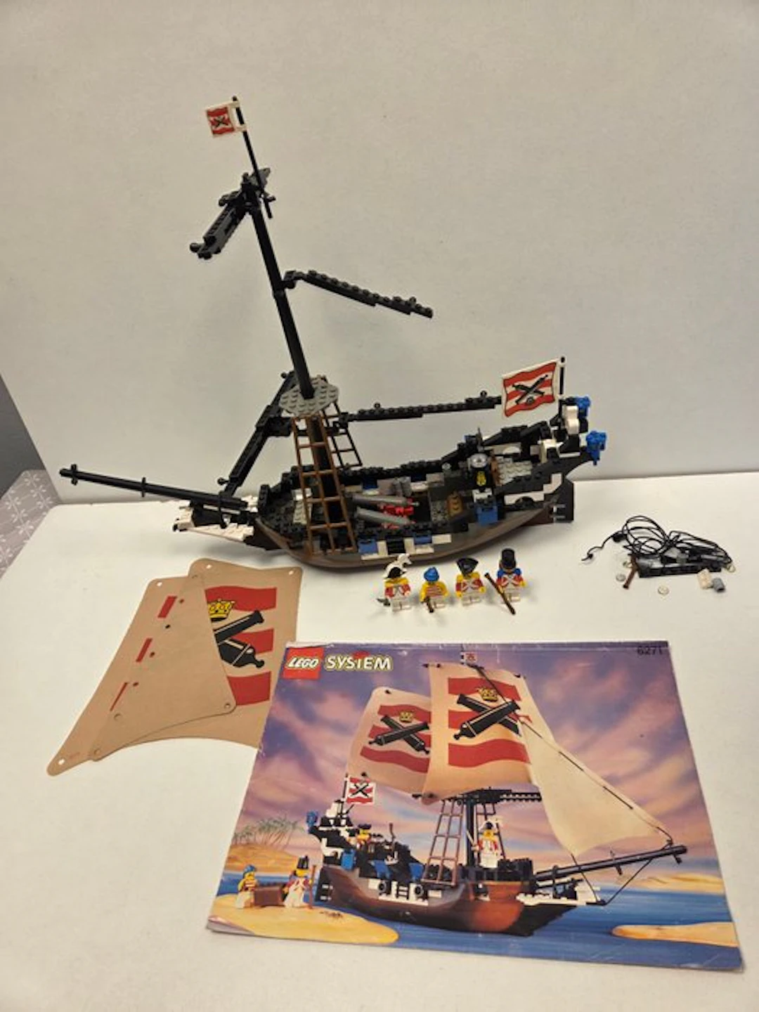 LEGO Set - 6271 - Pirates - Imperial Flagship