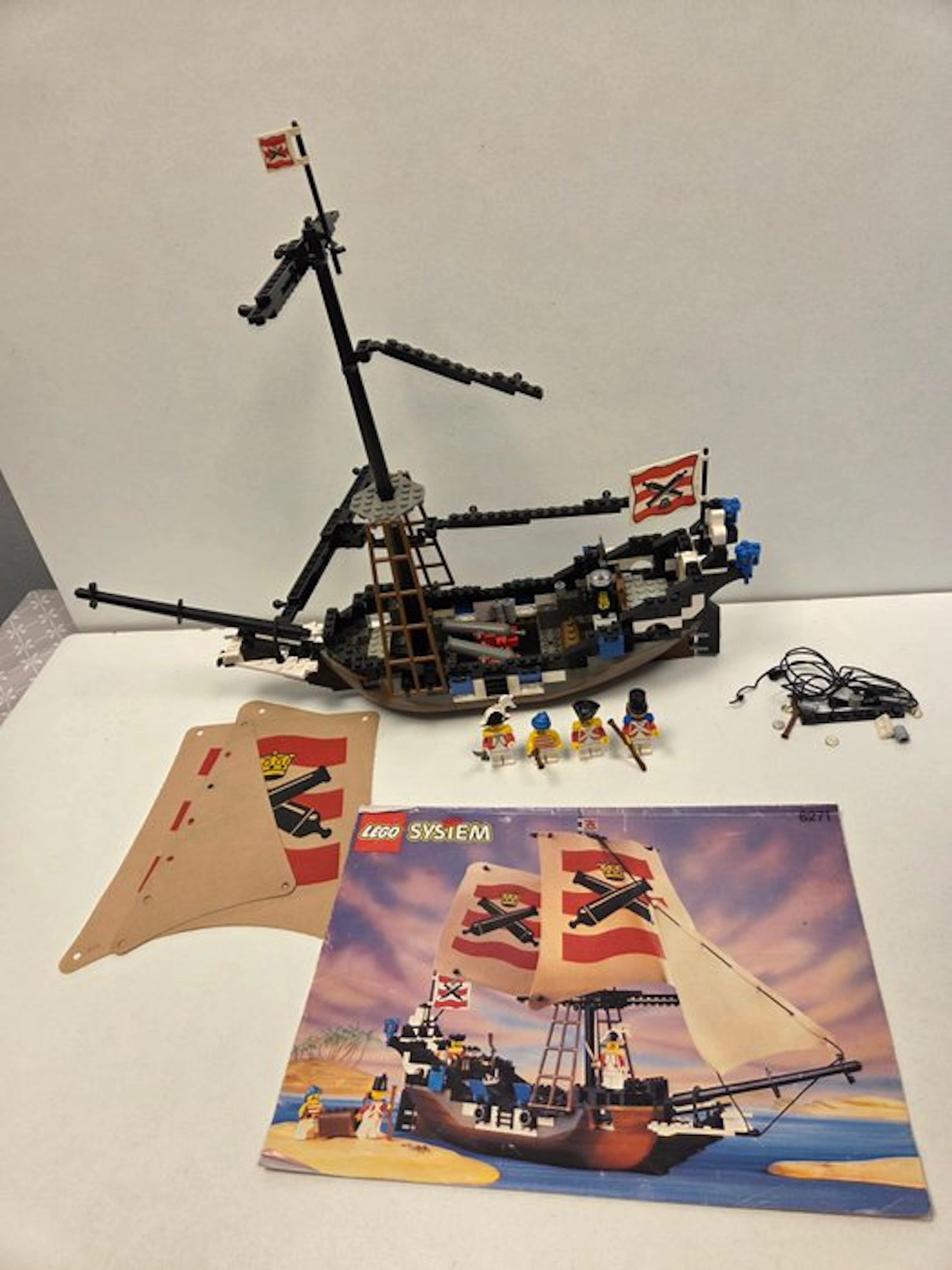 LEGO Set - 6271 - Pirates - Imperial Flagship