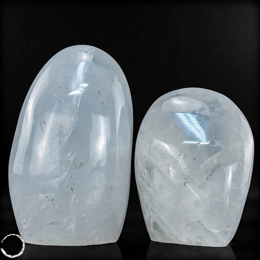 Elegant rock crystal freeform set – hand-polished quartz...