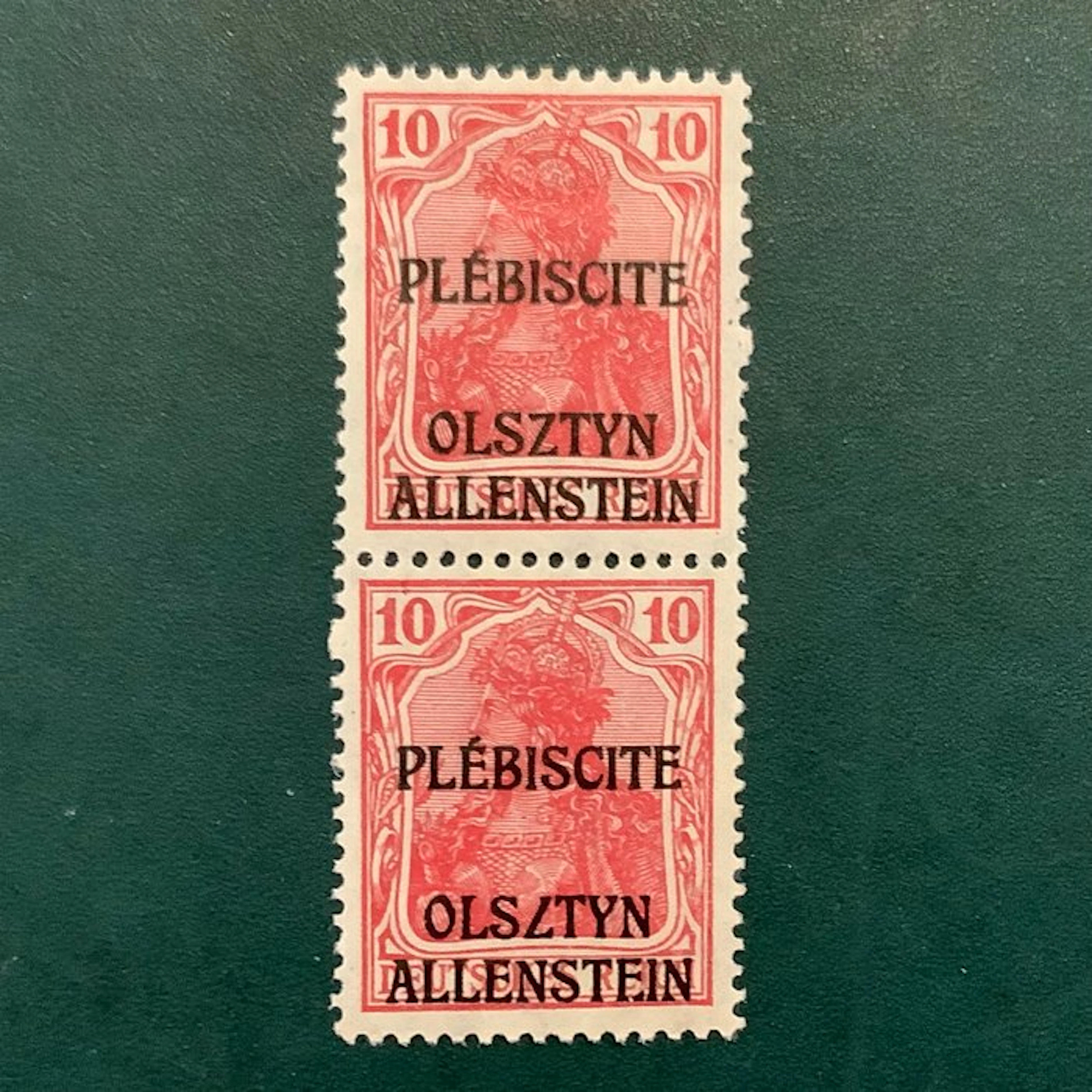 allenstein 1920 - 10 Pf in a pair where the lower stamp...