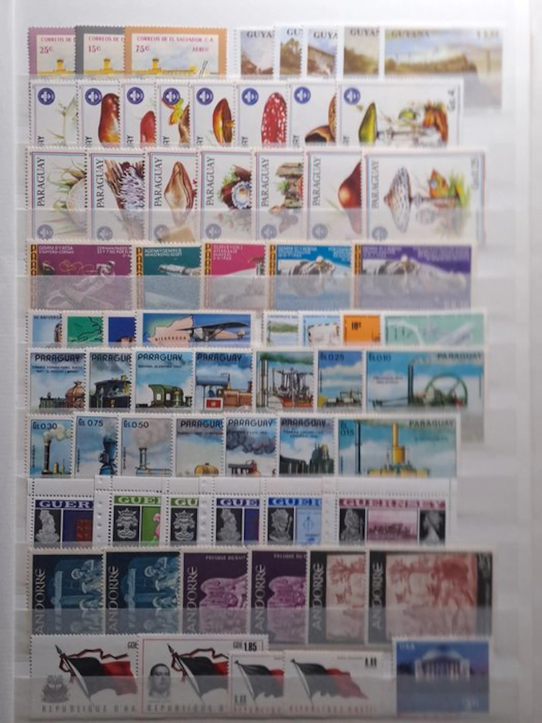World 1920/1990 - Mondo Tematica: over 240 thematic series
