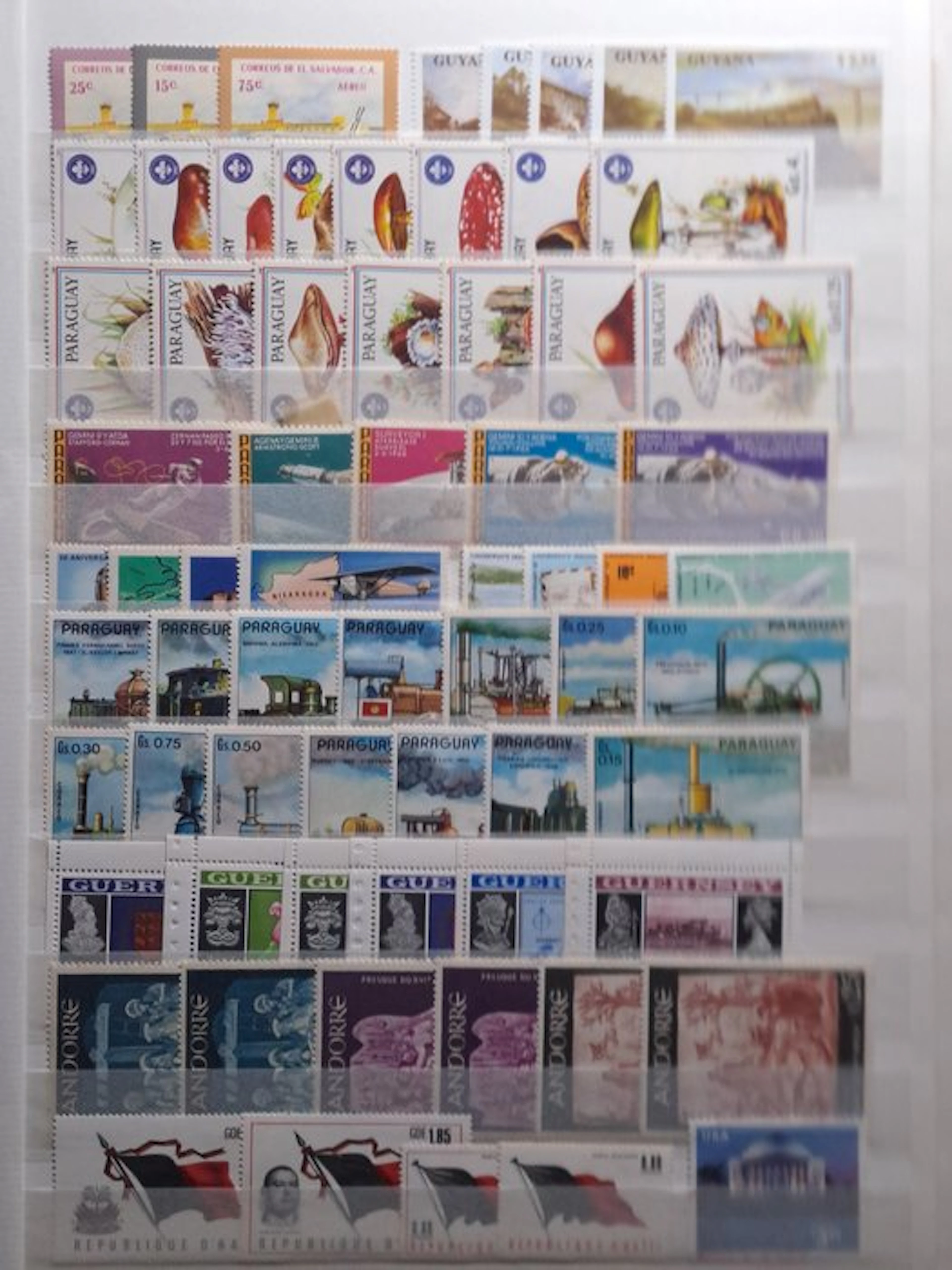 World 1920/1990 - Mondo Tematica: over 240 thematic series
