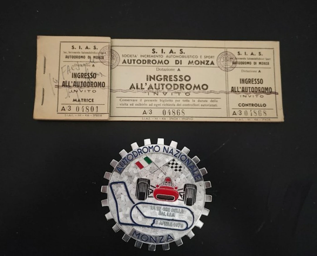 Badge - Autodromo di Monza e Carnet originale inviti Sias...