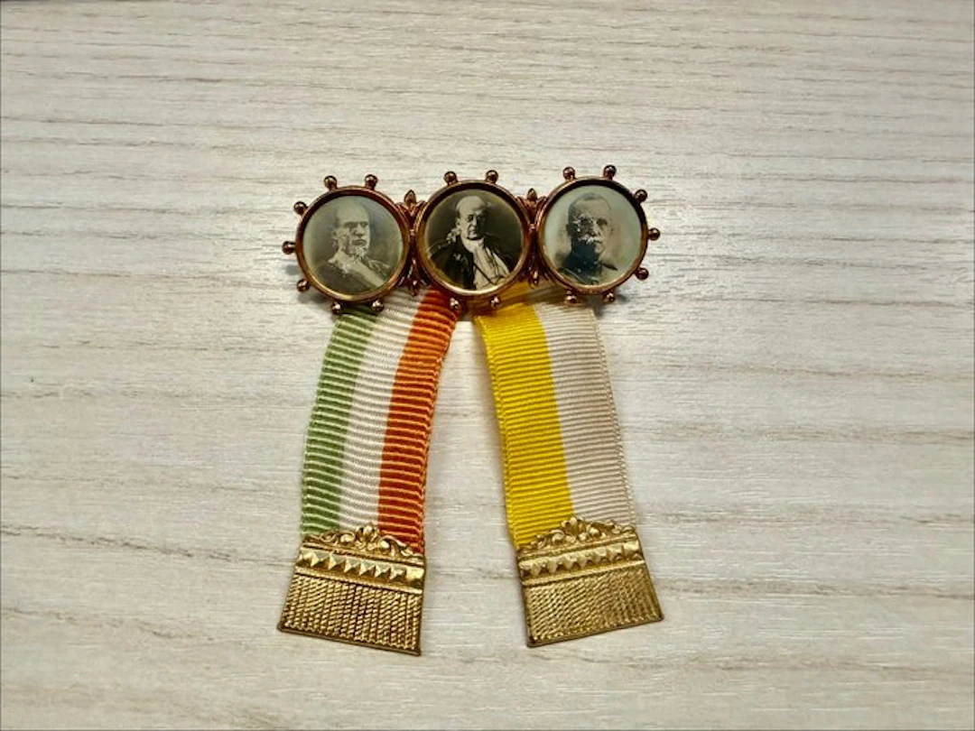 Italy - Rank badge - Mussolini - d'istintivo d'epoca...