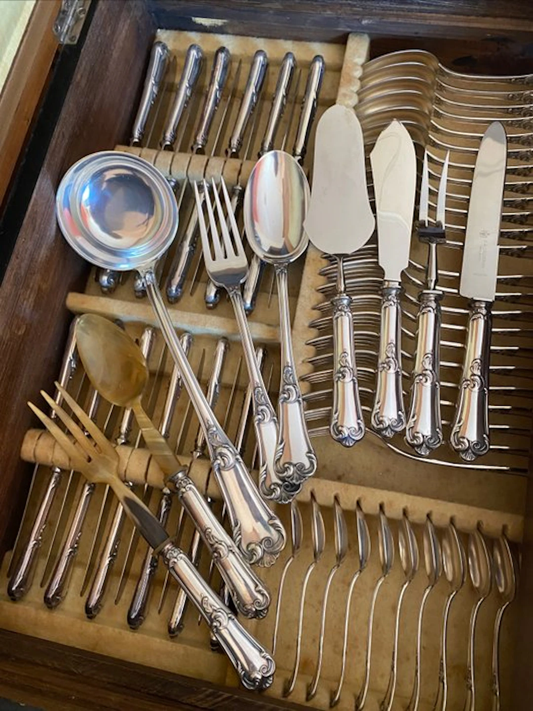 S.A. Calderoni - Cutlery set for 12 (93) - .800 silver - With original box