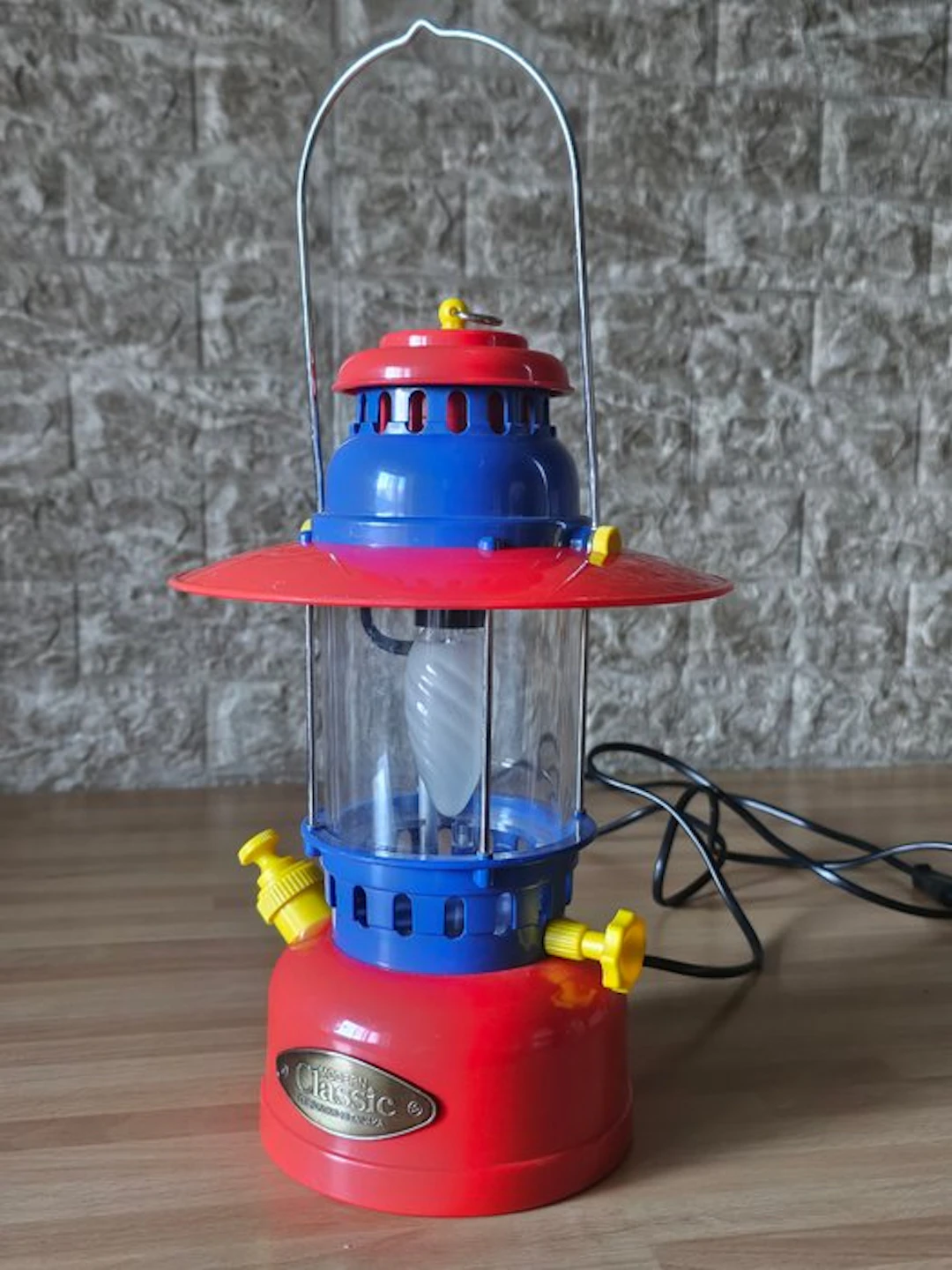 Rabbit Tanaka Corp. - Kyoji Tanaka - Lantern - Modern Classic 09512 - Plastic