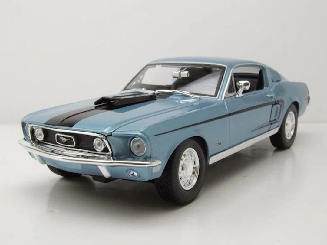 Maisto 1:18 - Model car - Ford Mustang GT Cobra Jet 1968