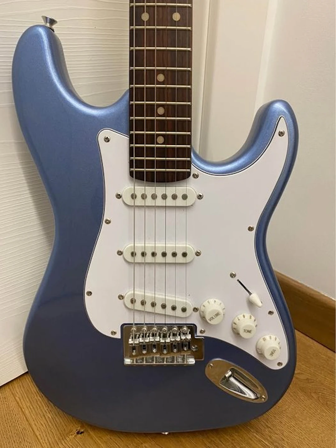 EKO - - Electric guitar - Italy (No reserve price)