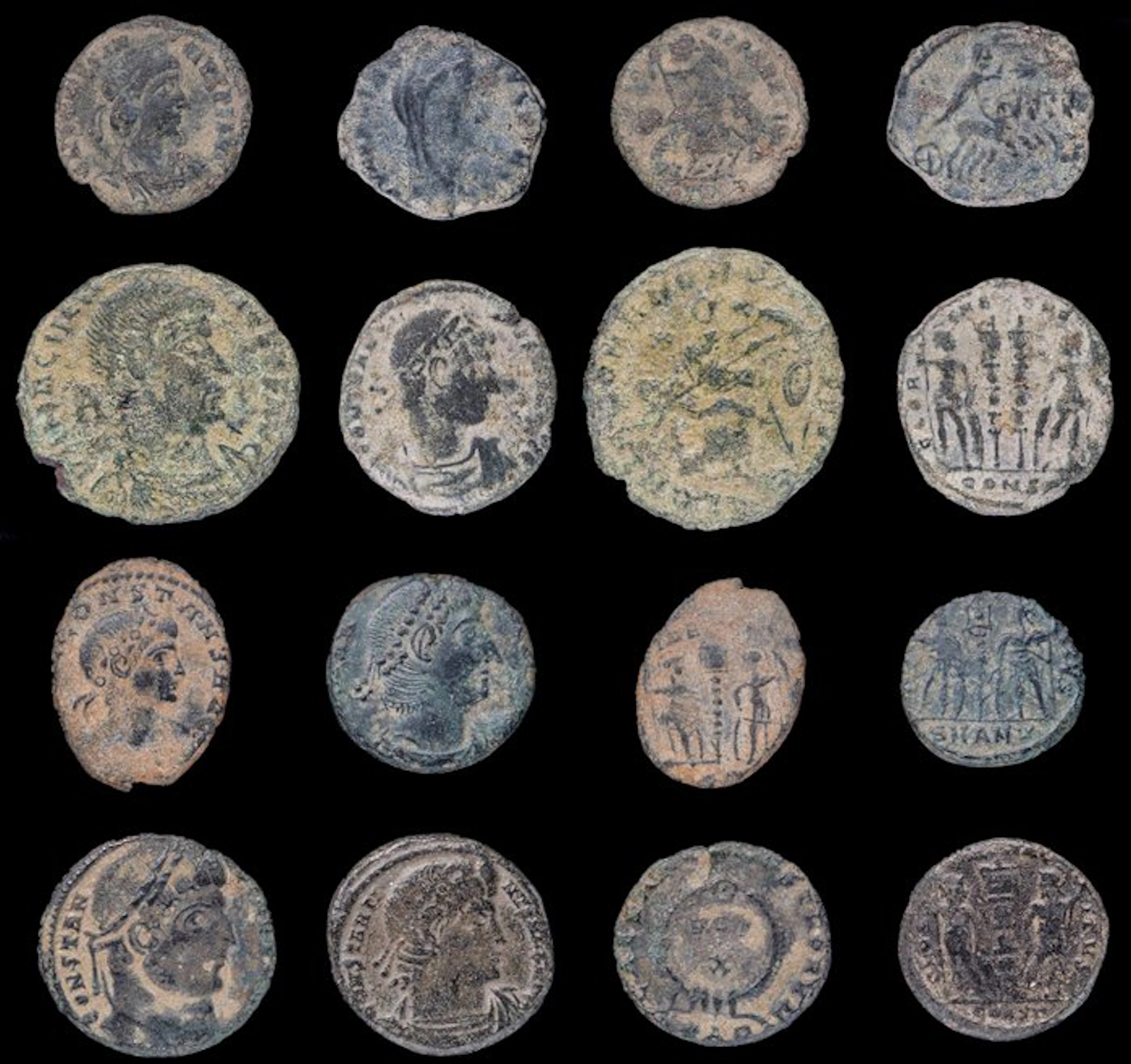 Roman Empire Lot of 8 coins minted between the 3rd and 4th centuries AD