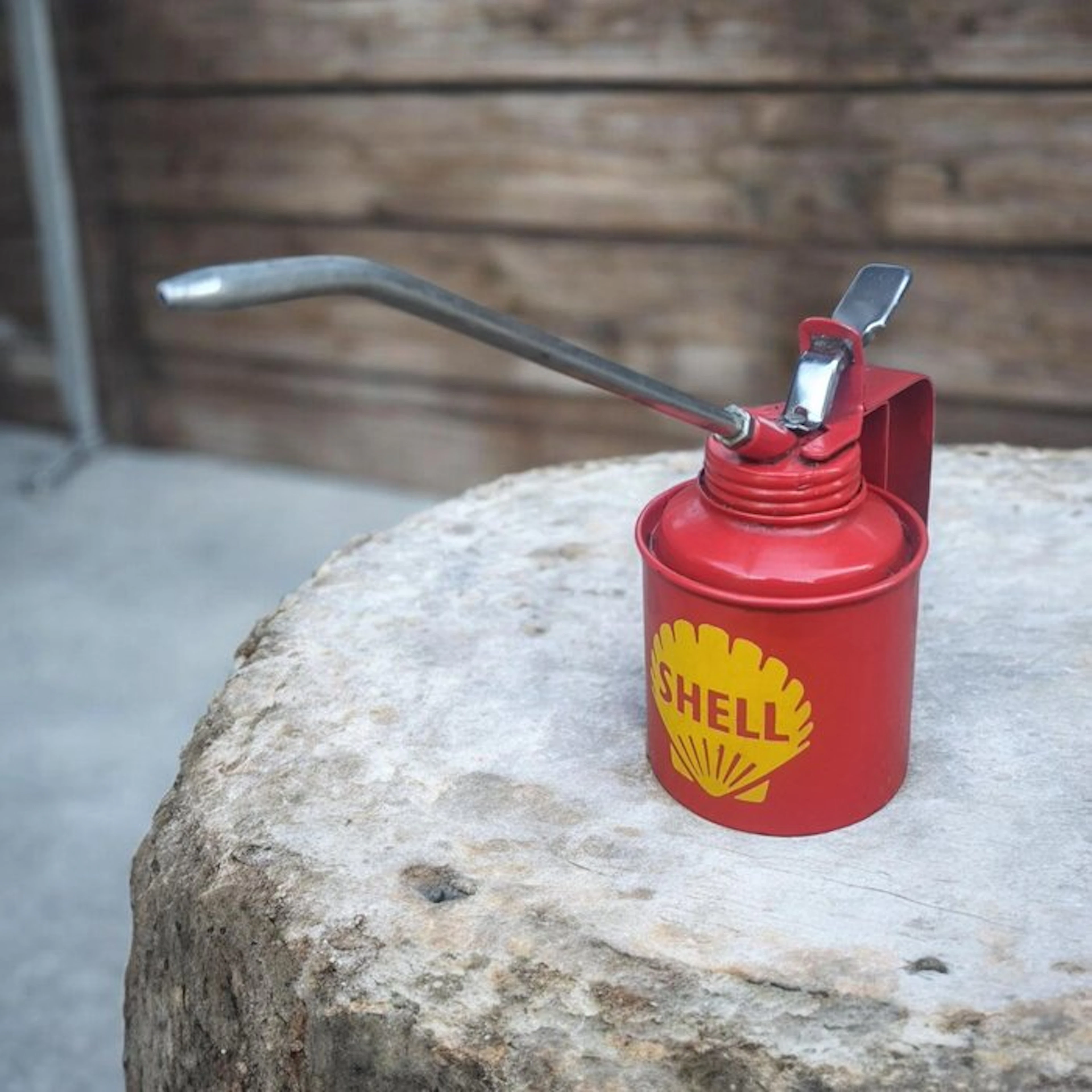 Petrol pump (1) - Shell - Ancienne burette d'huile Shell - 1960-1970