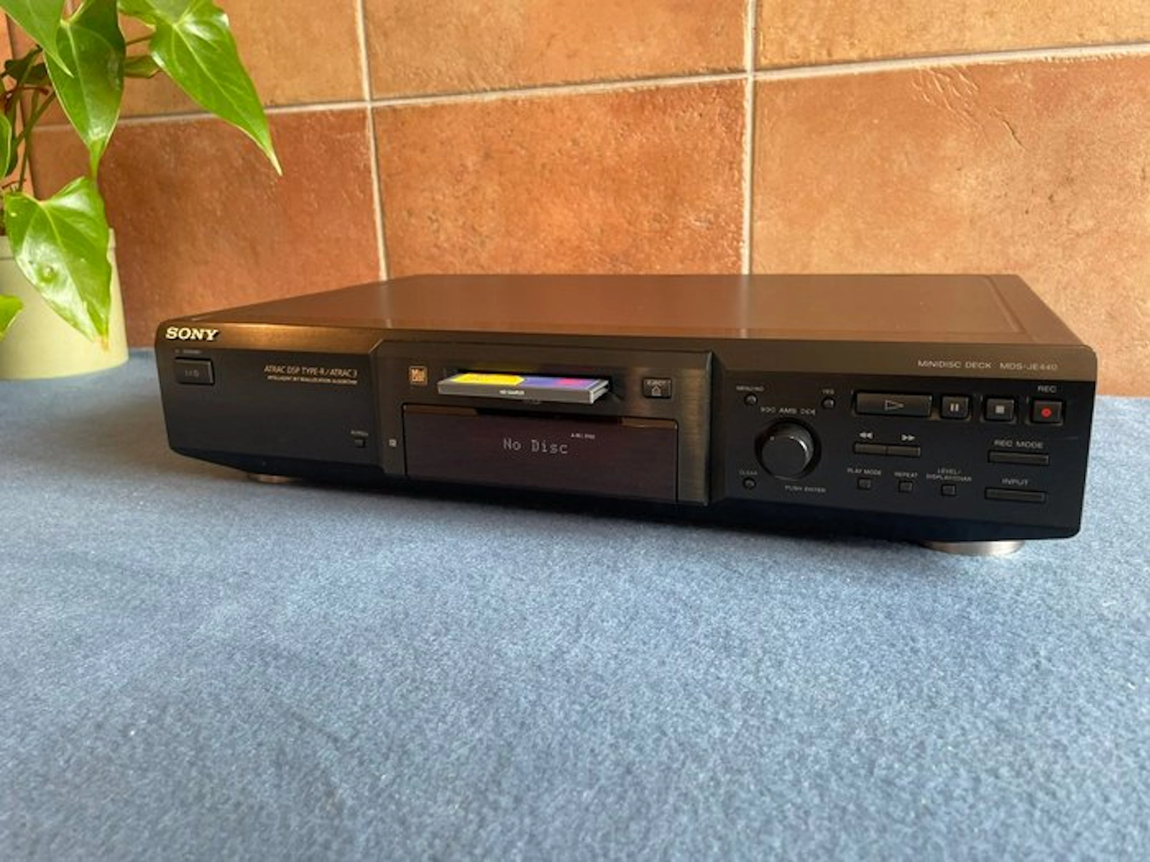 Sony - MDS-JE440 Minidisc deck