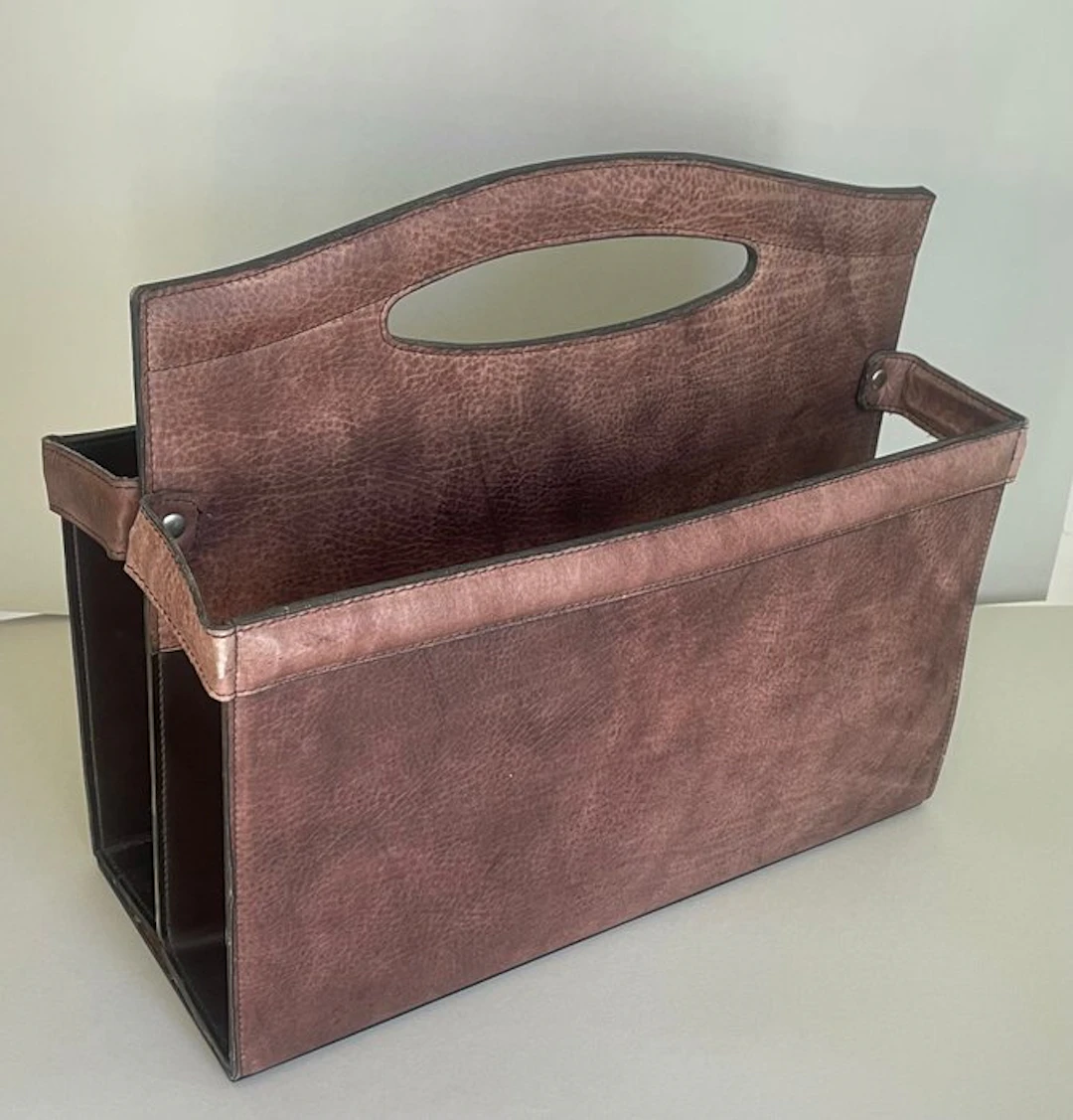 Magazine rack - Leather - Decorative 1970s