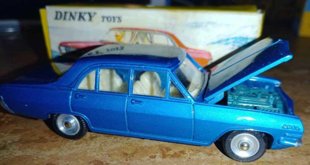 Dinky Toys 1:43 - Model car - Opel Admiral