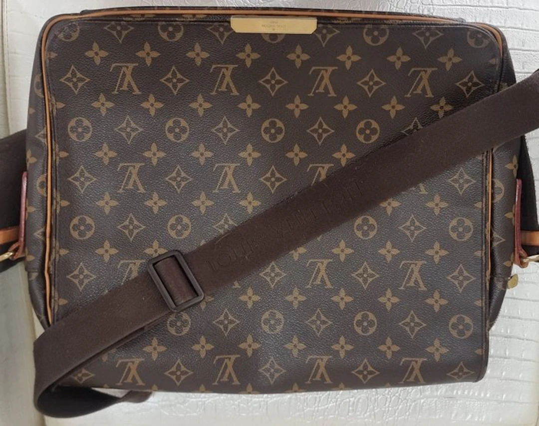 Louis Vuitton - Abbesses - Crossbody bag
