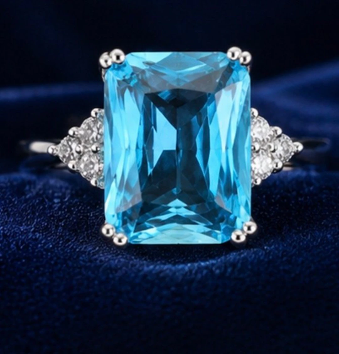 Regency 925 Sterling Silver Aquamarine Crystal Ring - Ring
