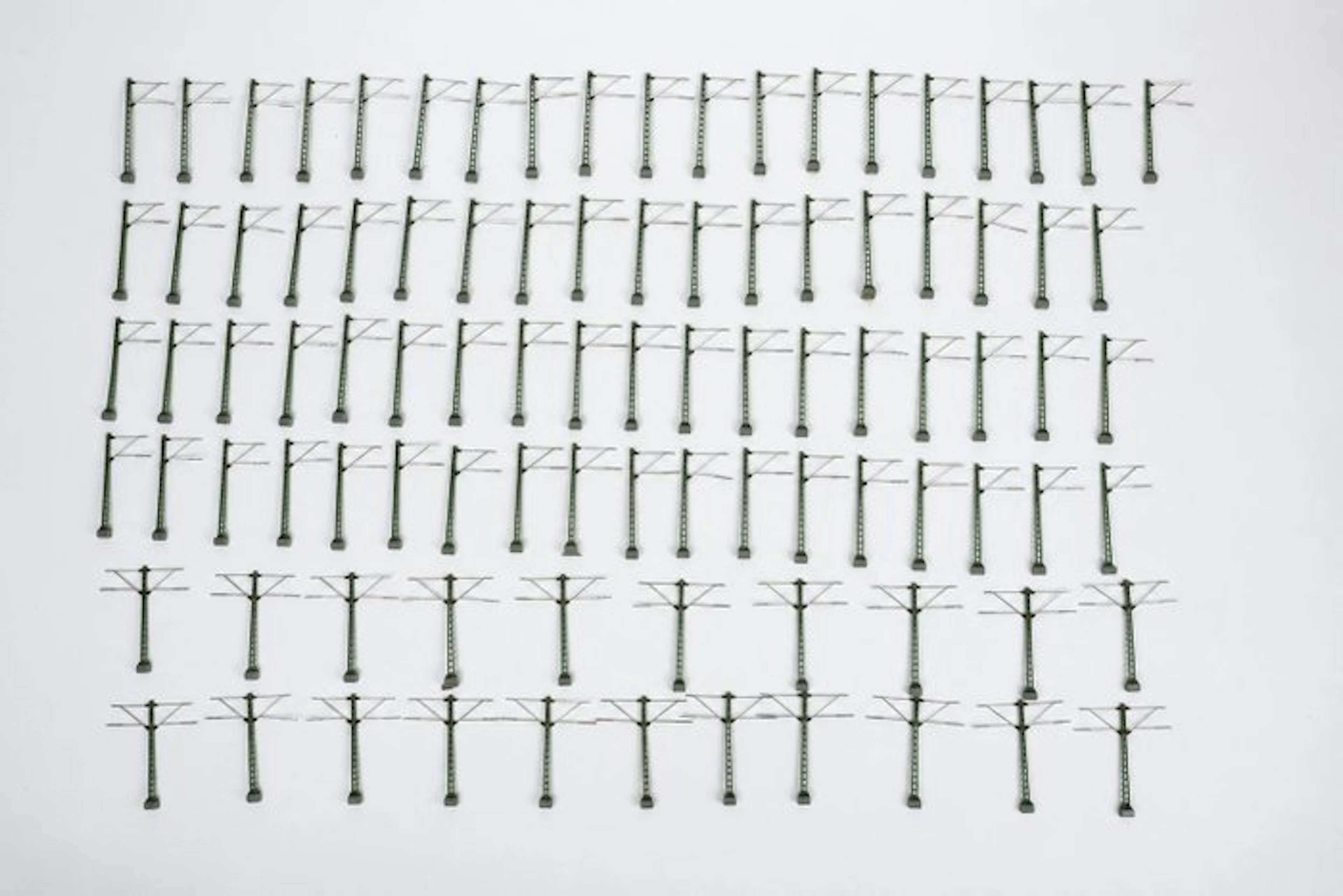 Märklin H0 - 74101 - Catenary (114) - Overhead line masts for C- and K-rails