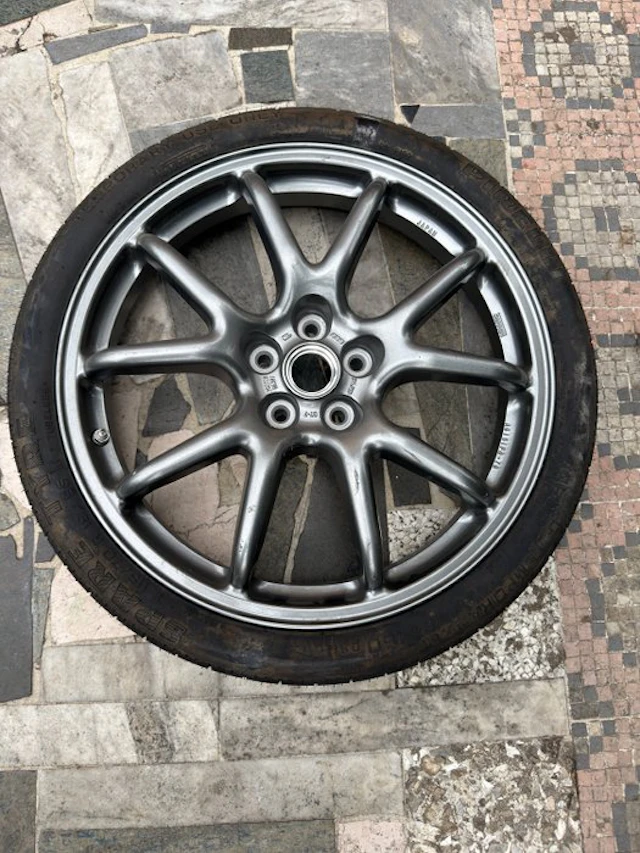Spare wheel - Ferrari
